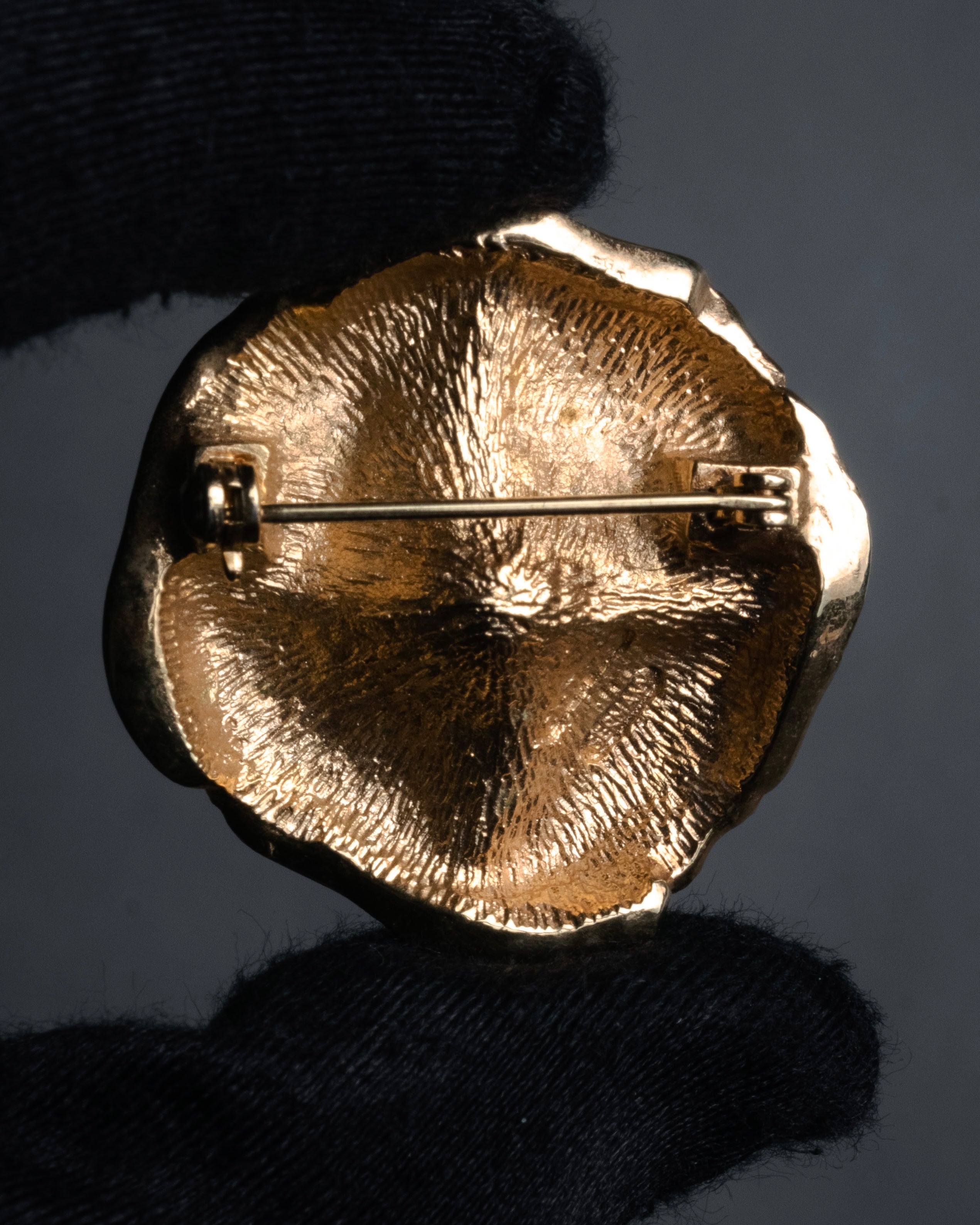 “Christian Dior” 70’s-80’s Pearl flower brooch