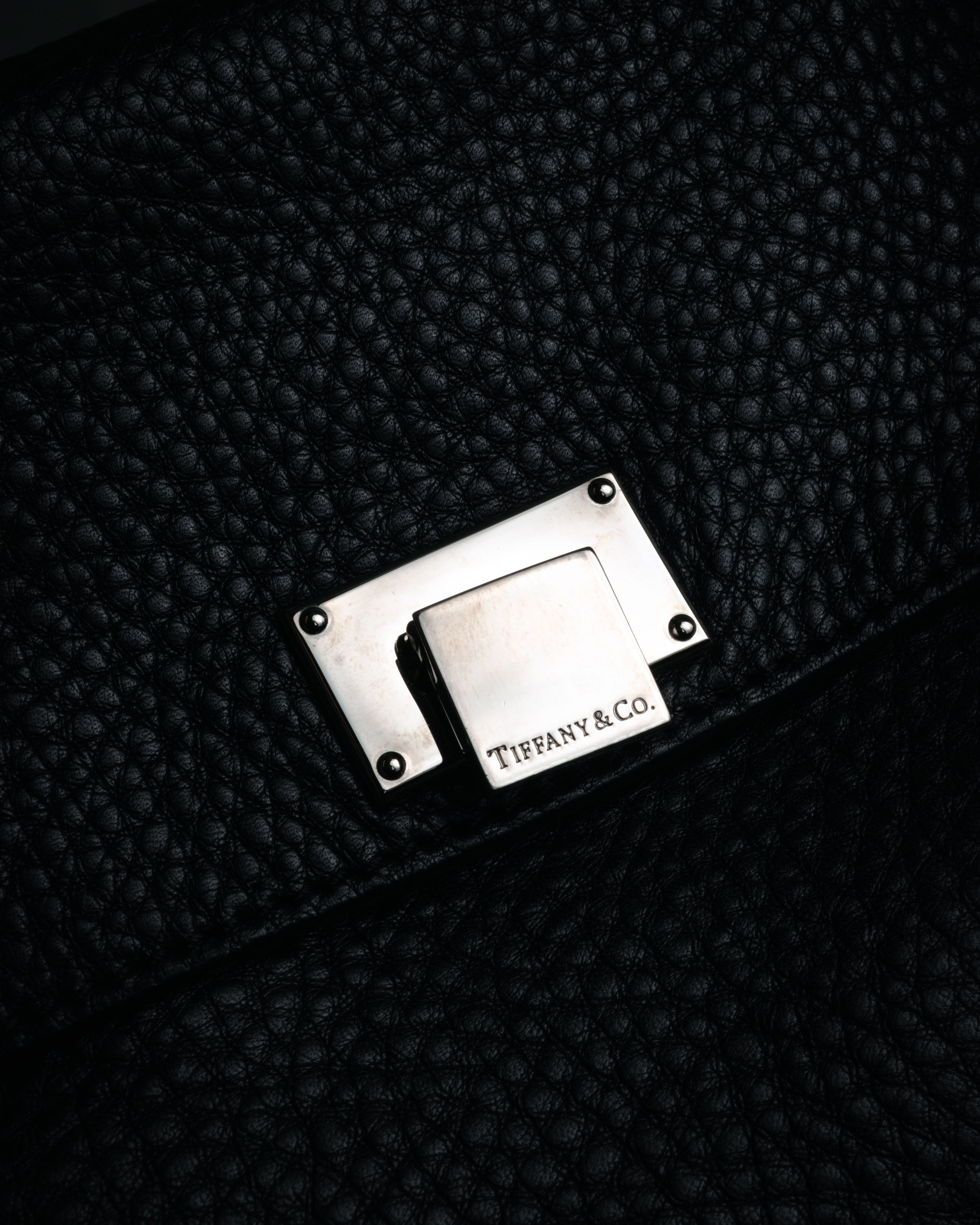 “TIFFANY & CO.” 2010’s Grained leather chain shoulder bag