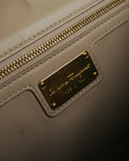 -SPECIAL- “Salvatore Ferragamo” 2015-2017 Vara studded chain shoulder bag