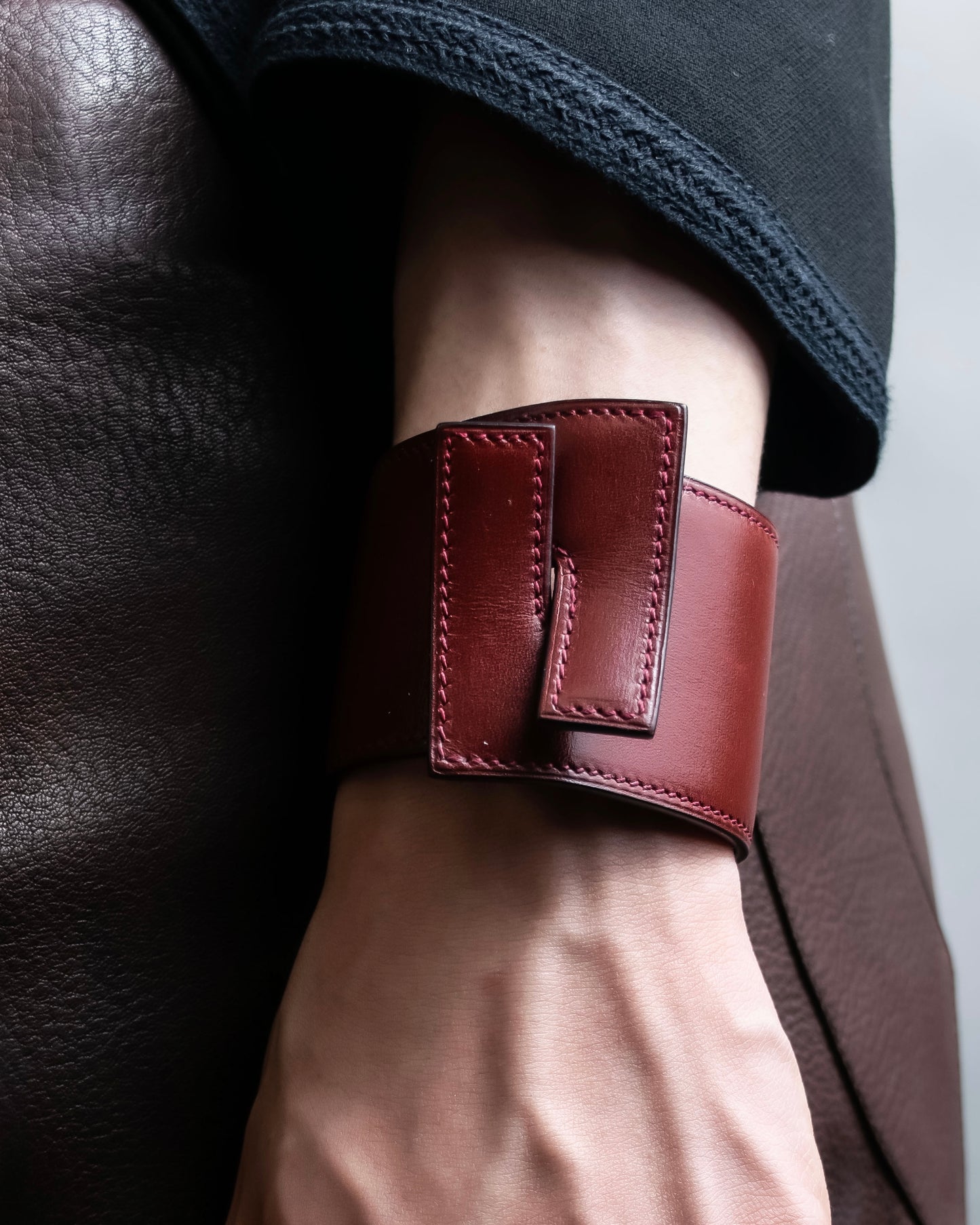 "Hermes" Leather interlocking bangle