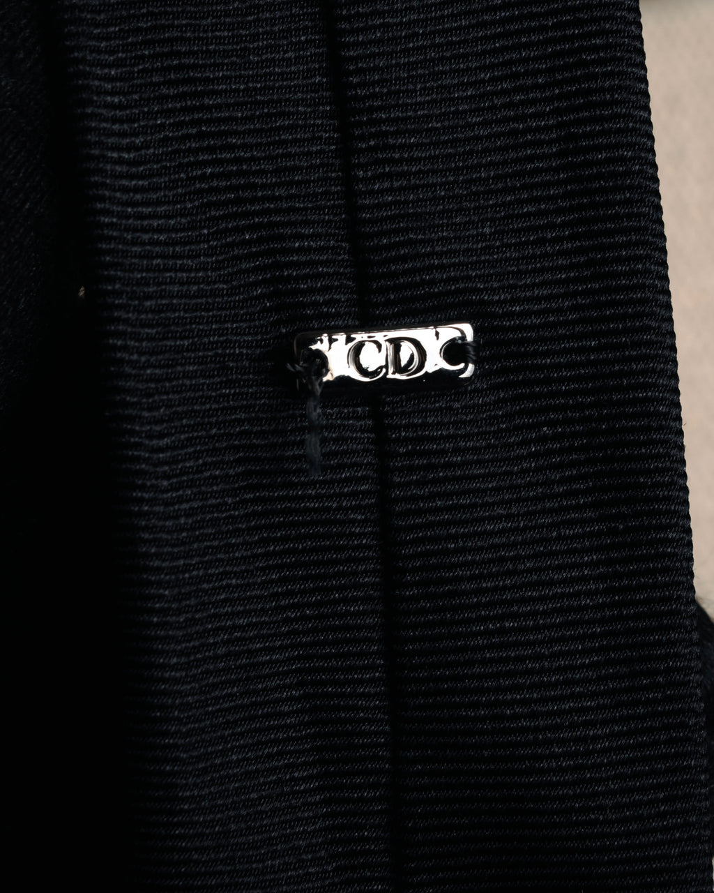 “DIOR” 2019- Logo embroidered narrow tie