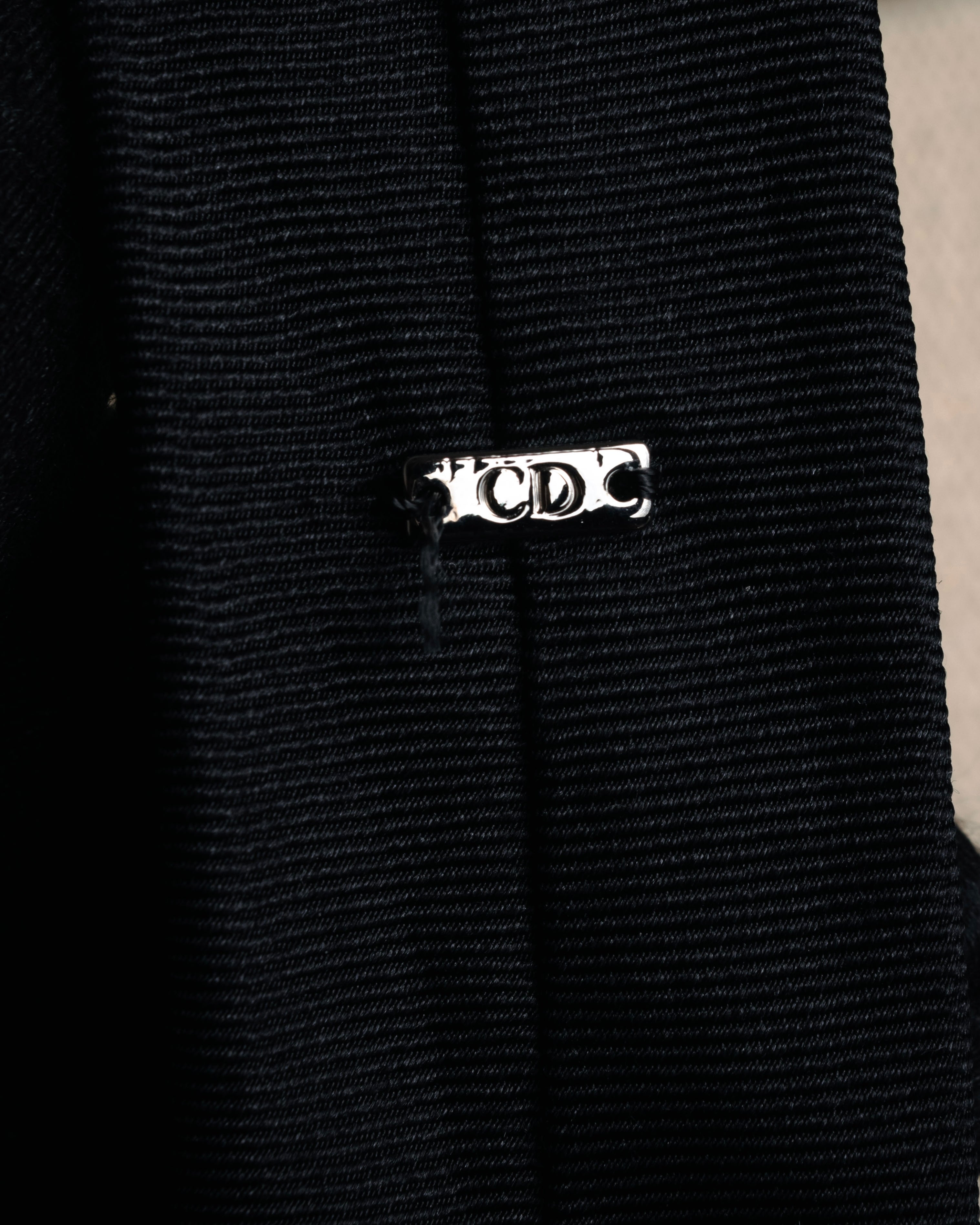 “DIOR” 2019- Logo embroidered narrow tie