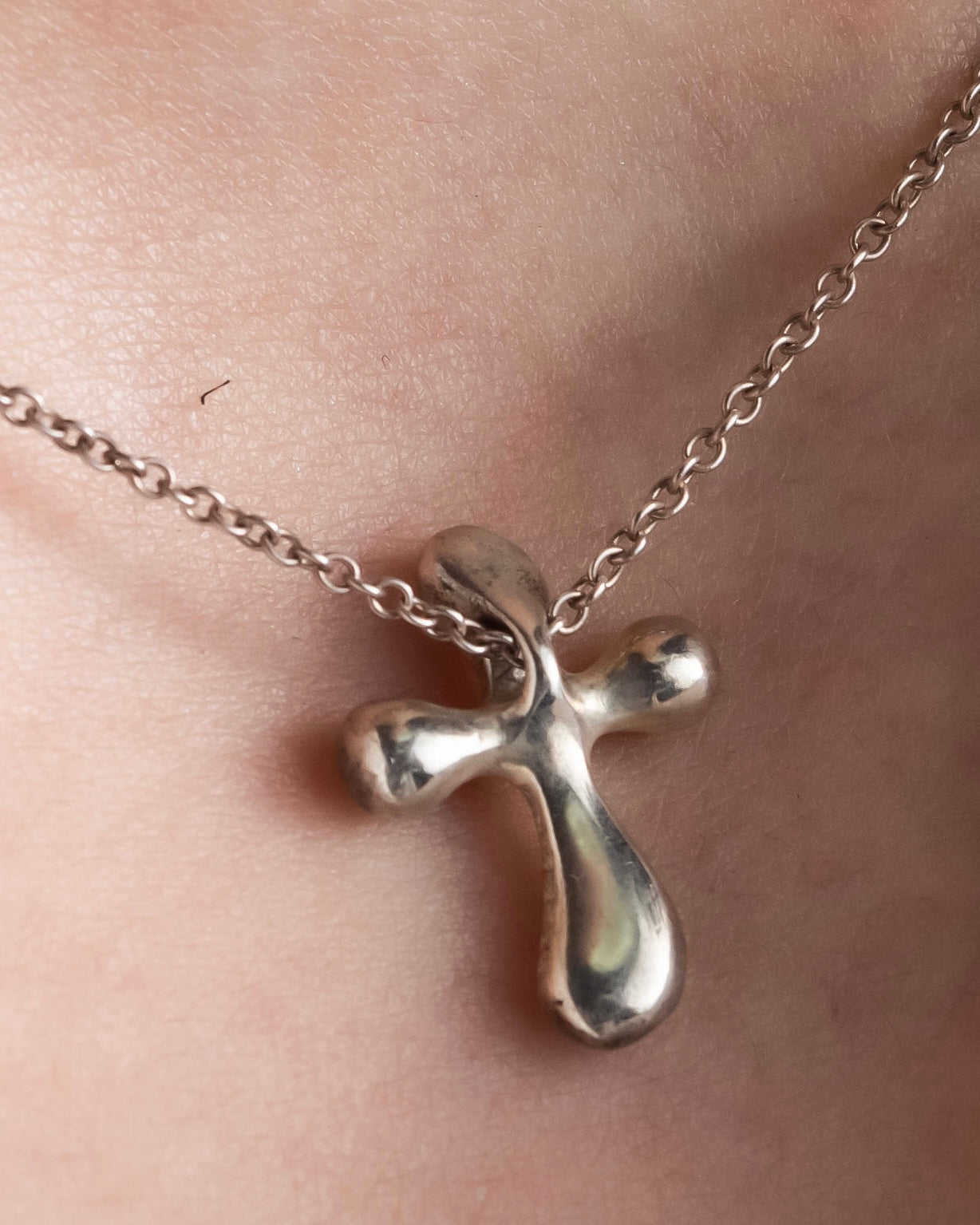 "Tiffany&Co" Small claus motif silver necklace