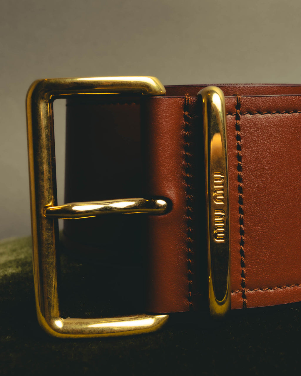 "Miu Miu" 2020's Sculptural wide leather belt
