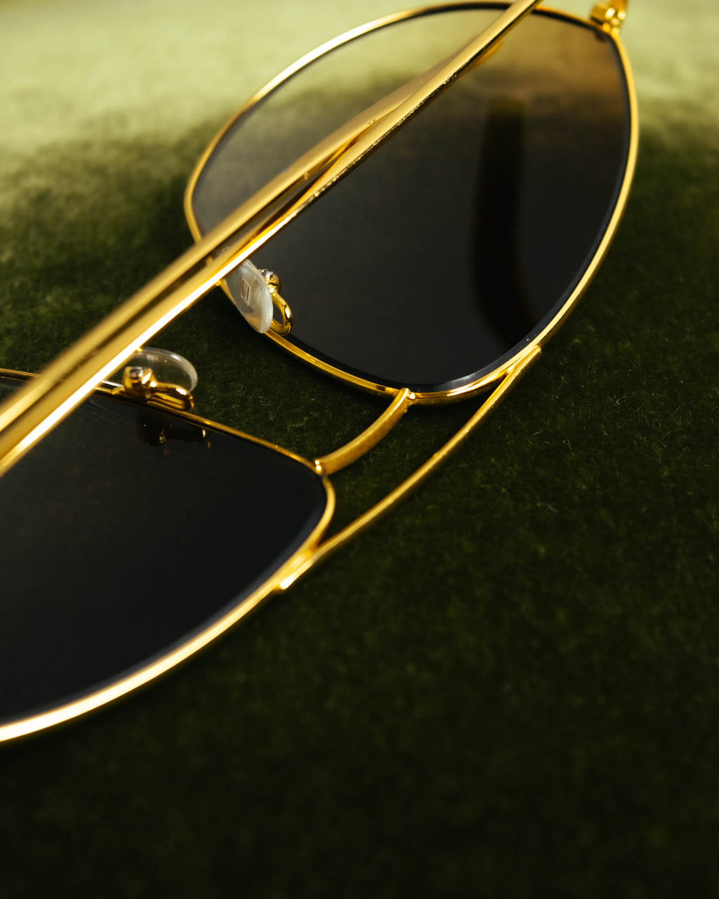 "GUCCI" Classic gold metal aviator sunglasses