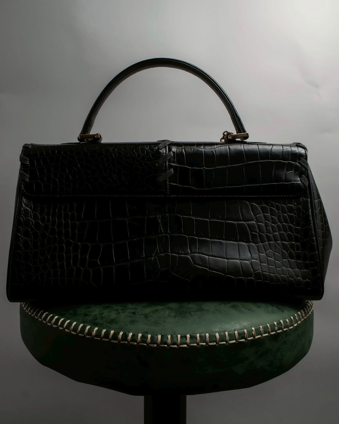 "YVES SAINT LAURENT" Whip stitch design crocodile foil stamped leather hand bag