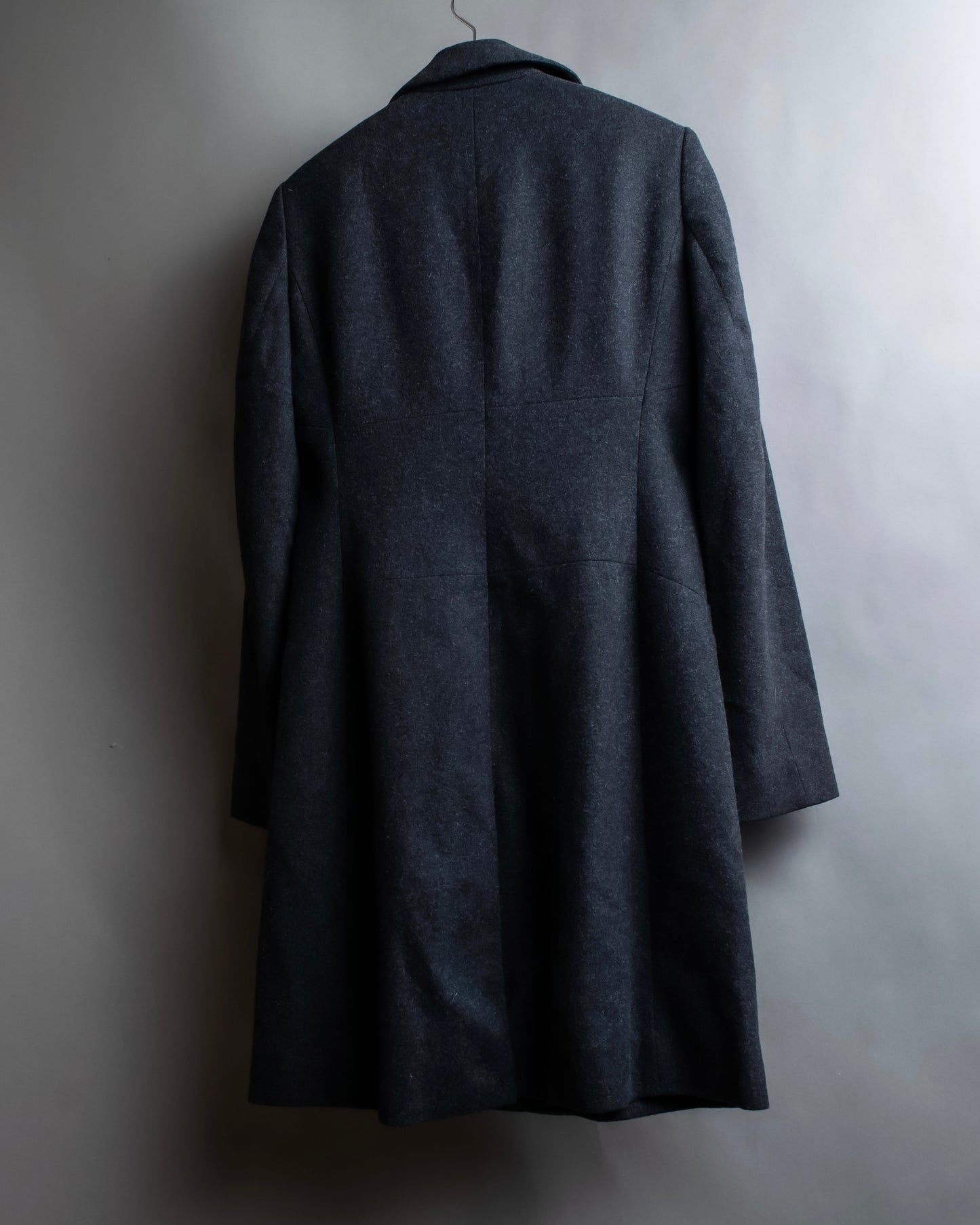 "HUGO BOSS" Waist shaped mid length soutien collar coat