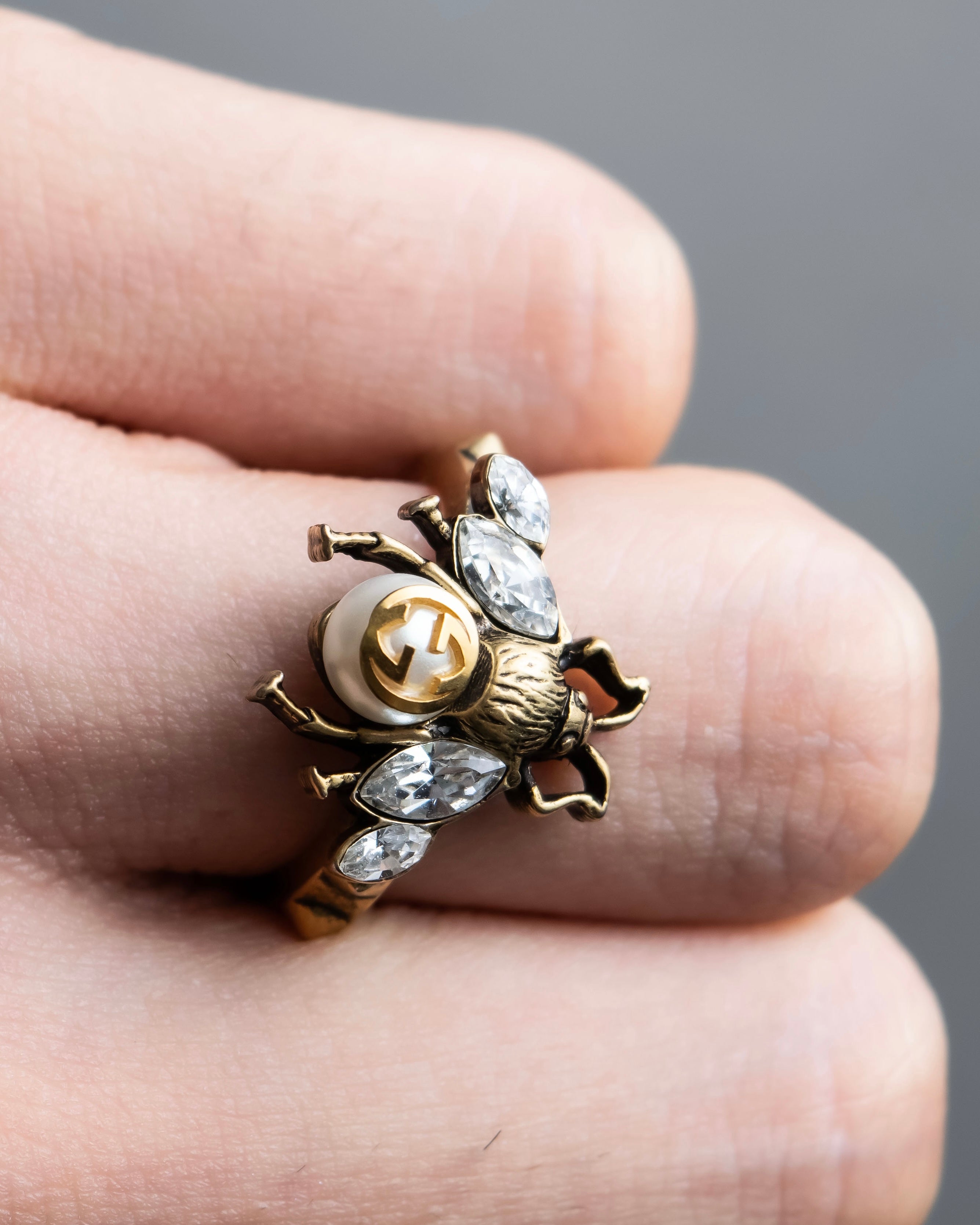 "GUCCI" Bee motif interlocking G ring