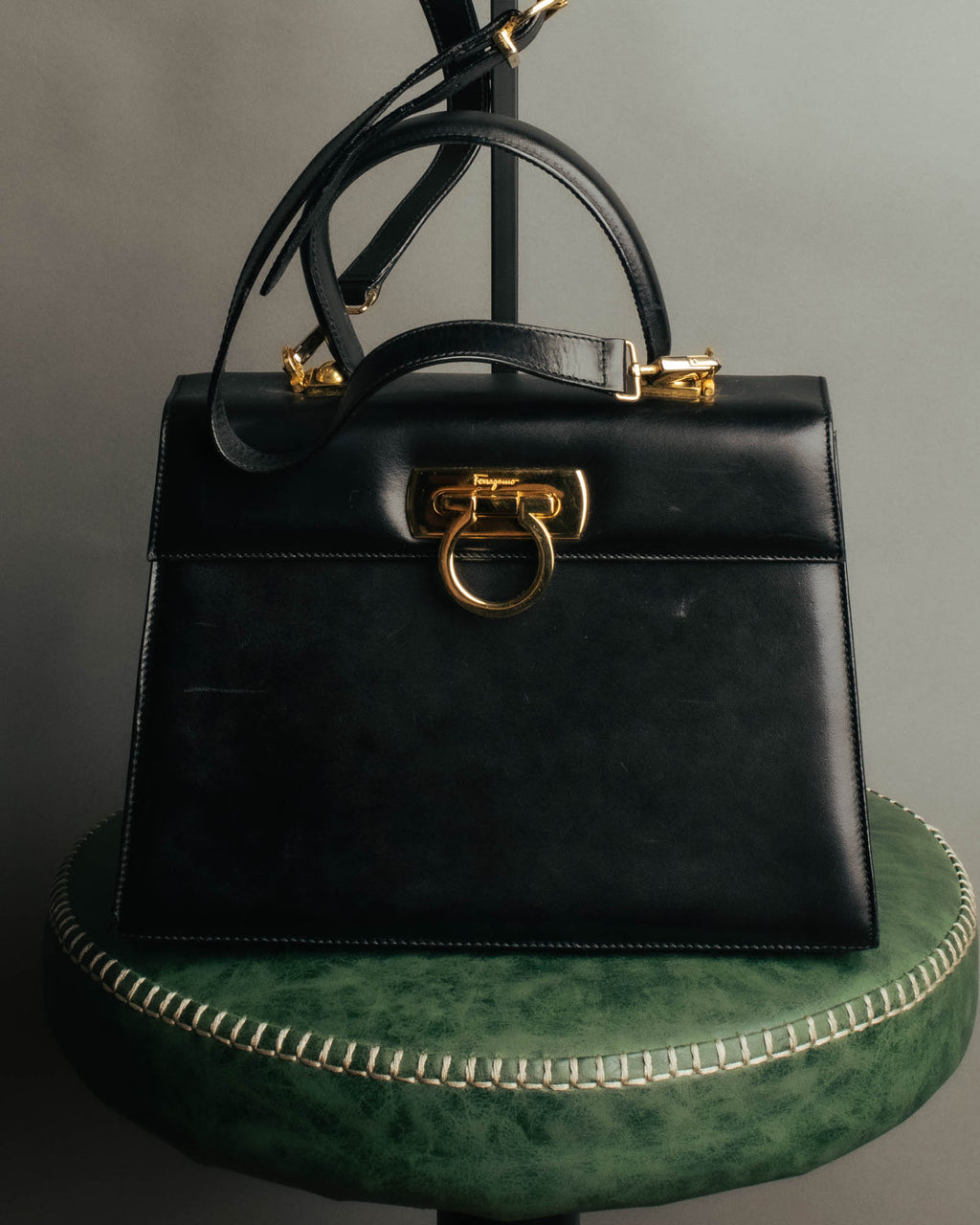"Salvatore Ferragamo" 90's-00's Classic gancini leather top handle bag