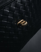 –SPECIAL– "BOTTEGA VENETA"
Late 80s–Early 90s Intrecciato trapezoid leather bag