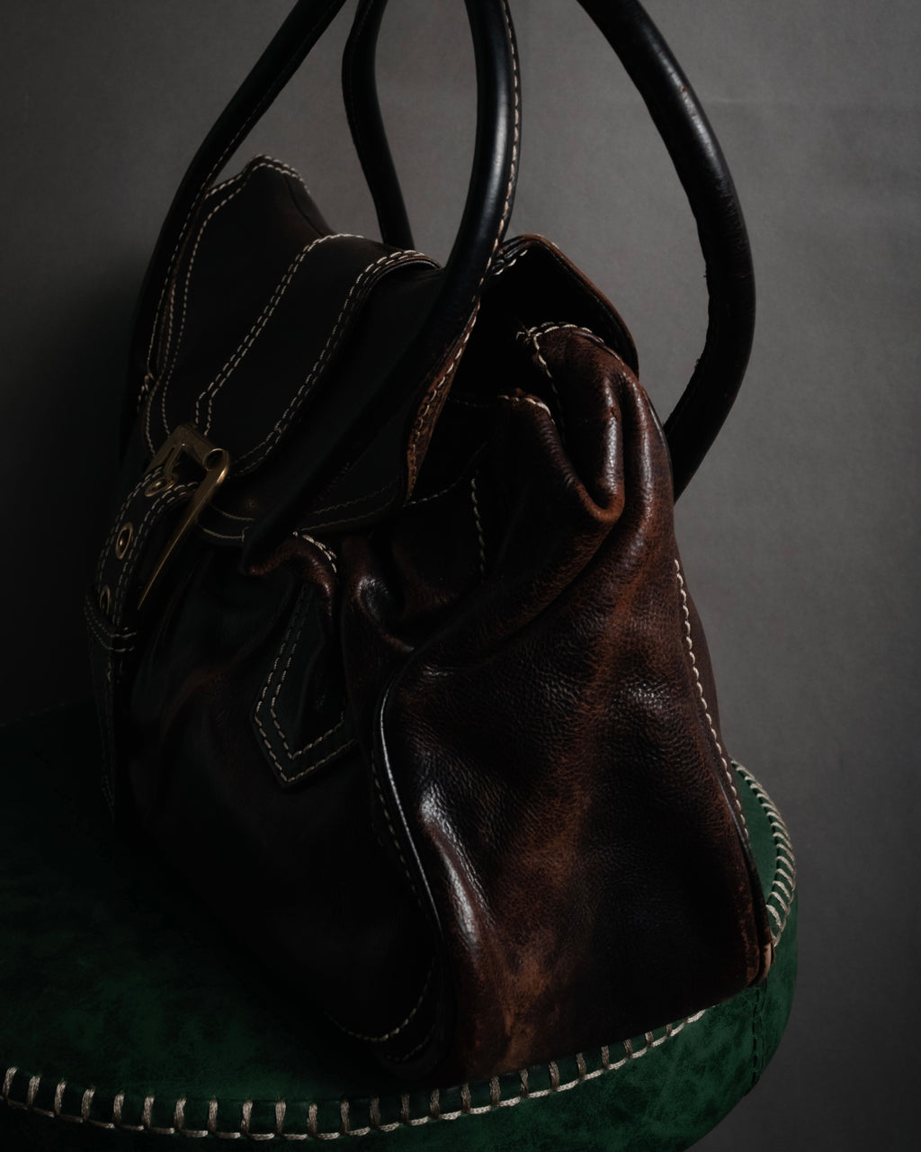 “CELINE” 00’s Buckled contrast stitch shoulder bag