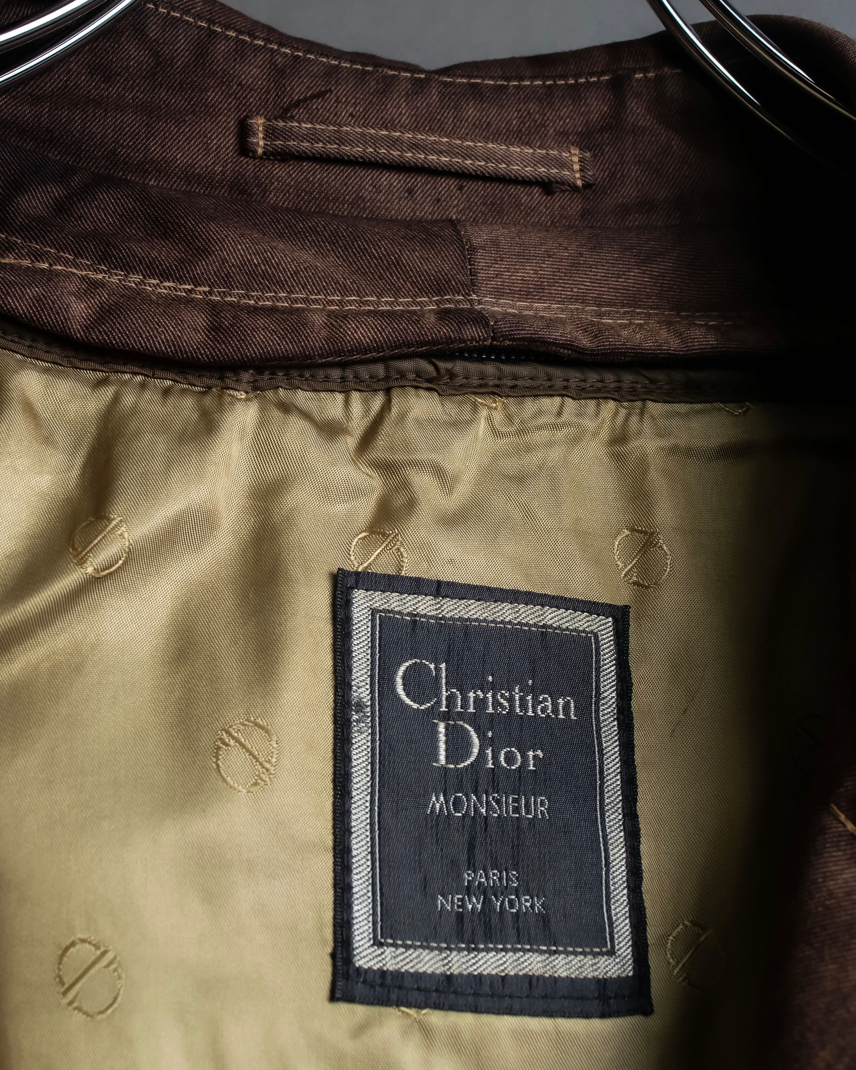 "CHRISTIAN DIOR MONSIEUR"
 Dark brown oversized trench coat