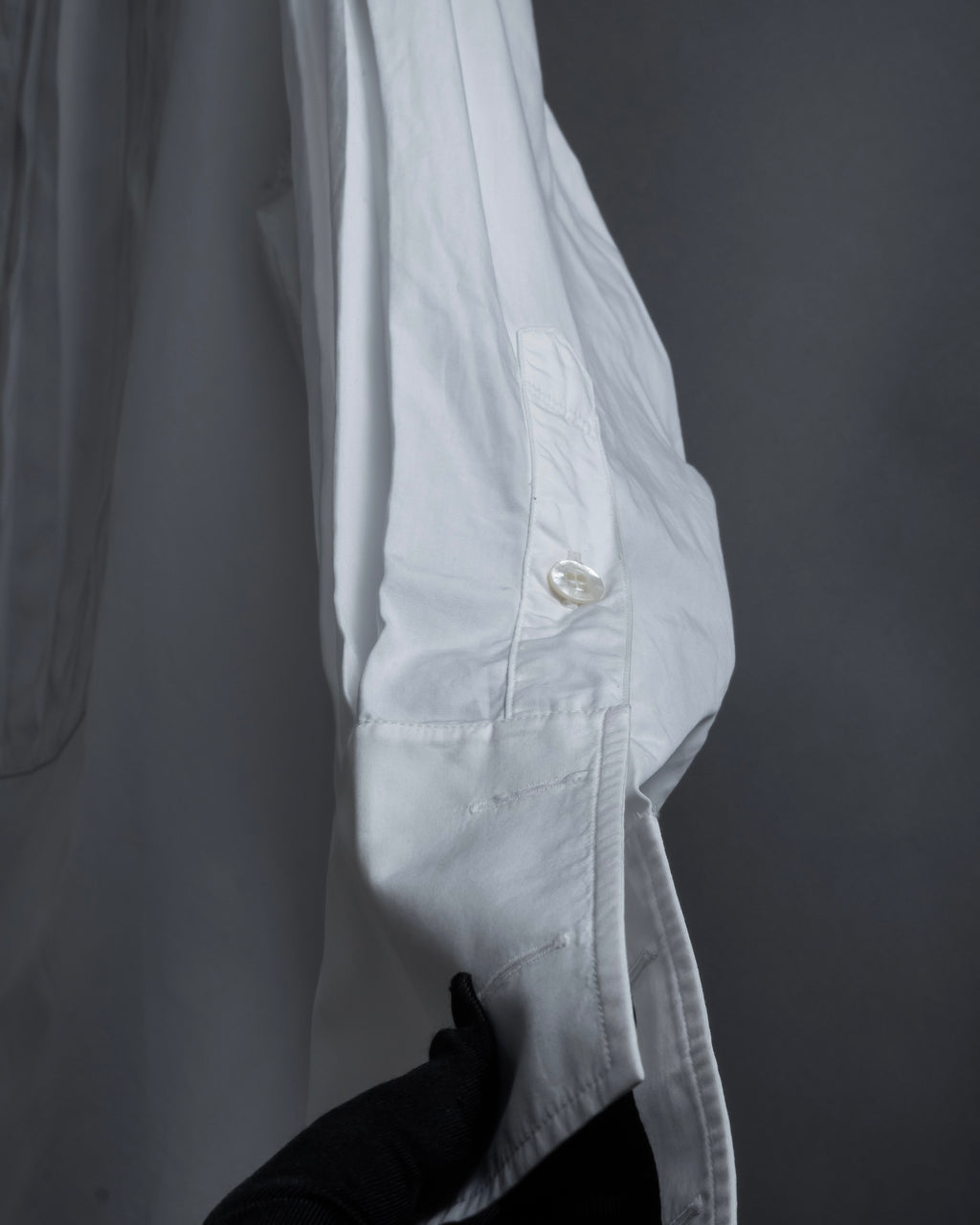 "CHANEL" 96's Spring collection tuck pleats shirt