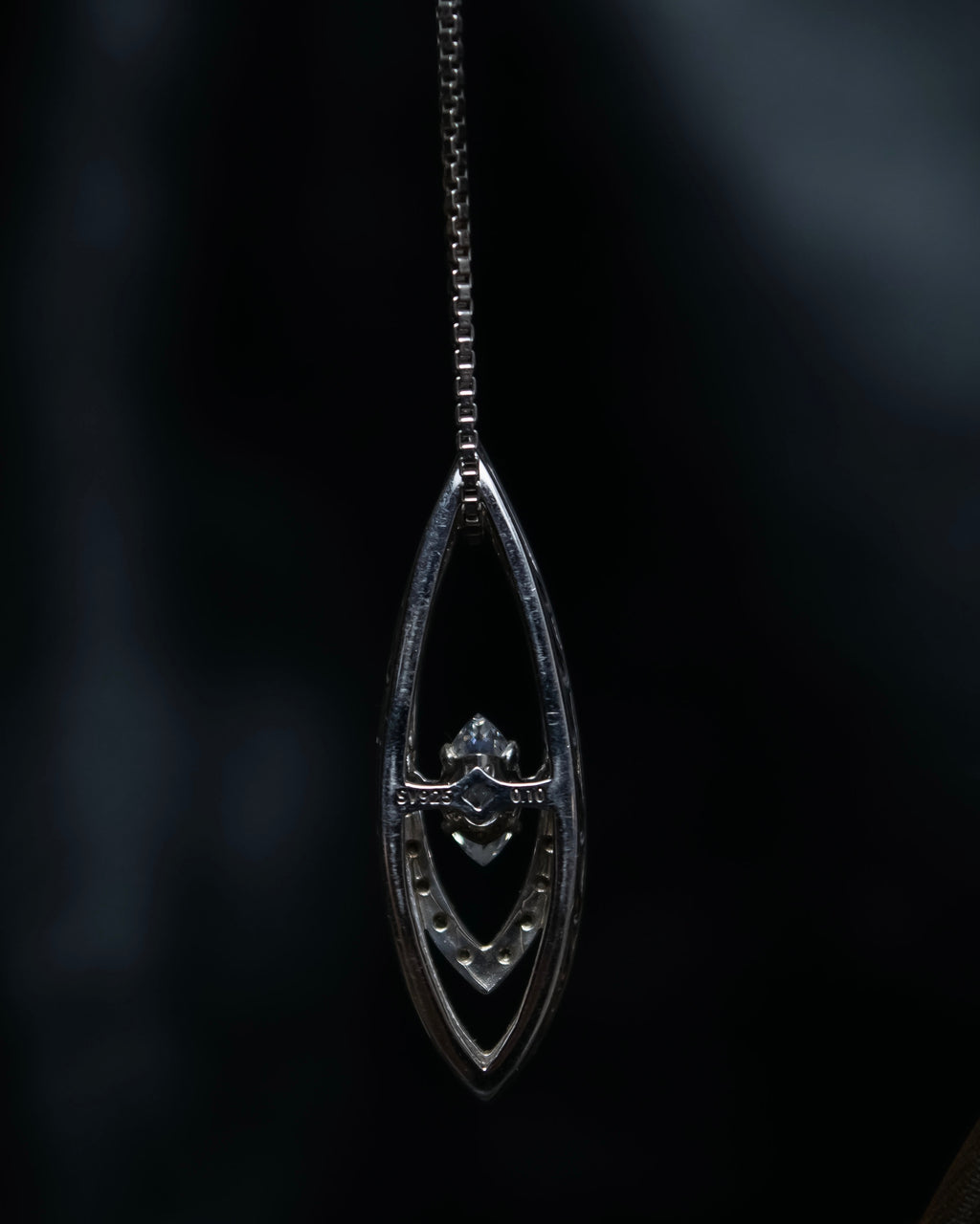 "Guy Laroche" Dancing stone diamond necklace