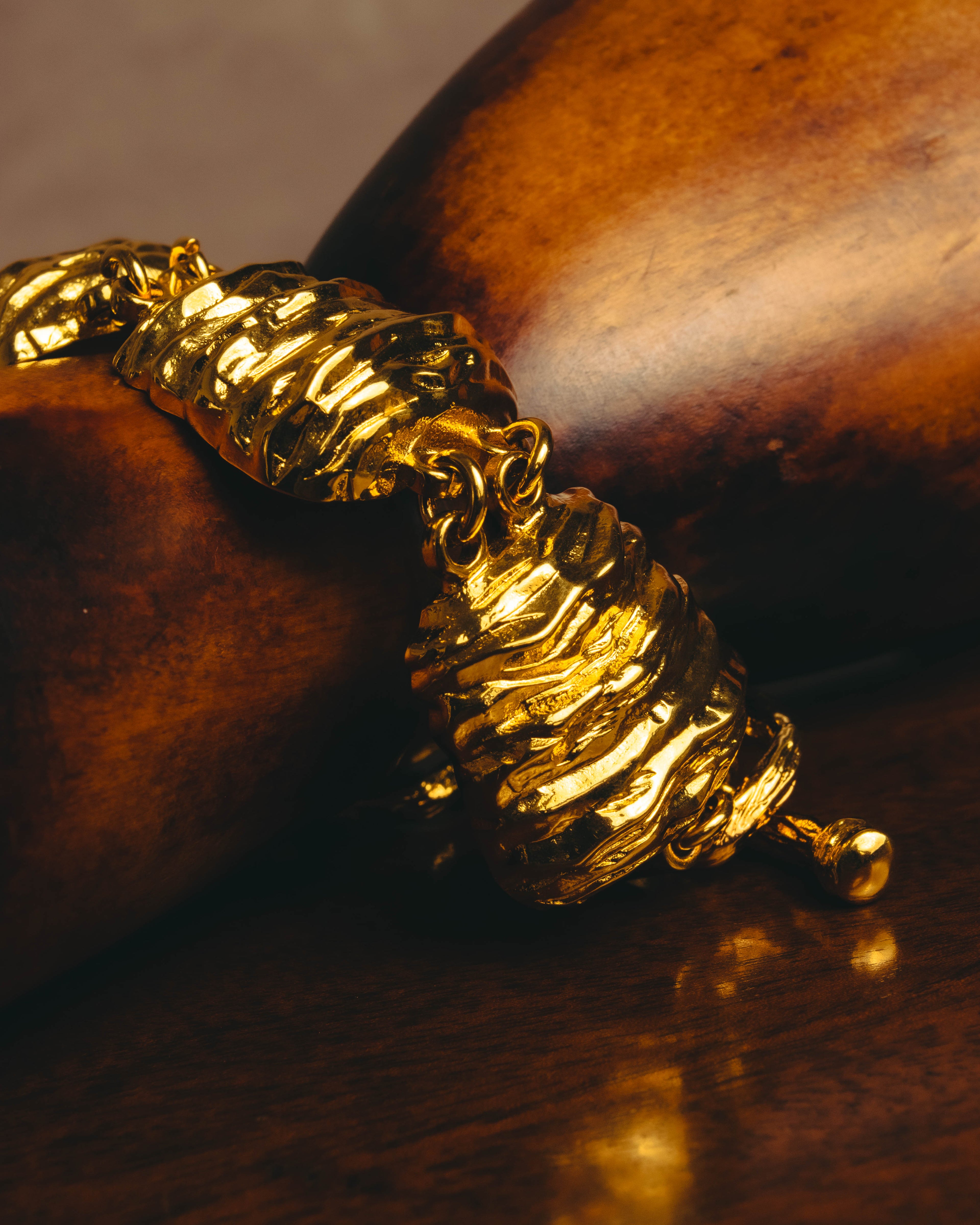 -SPECIAL- “TOM FORD” 2023-24 Moon nugget sculptural toggle bracelet
