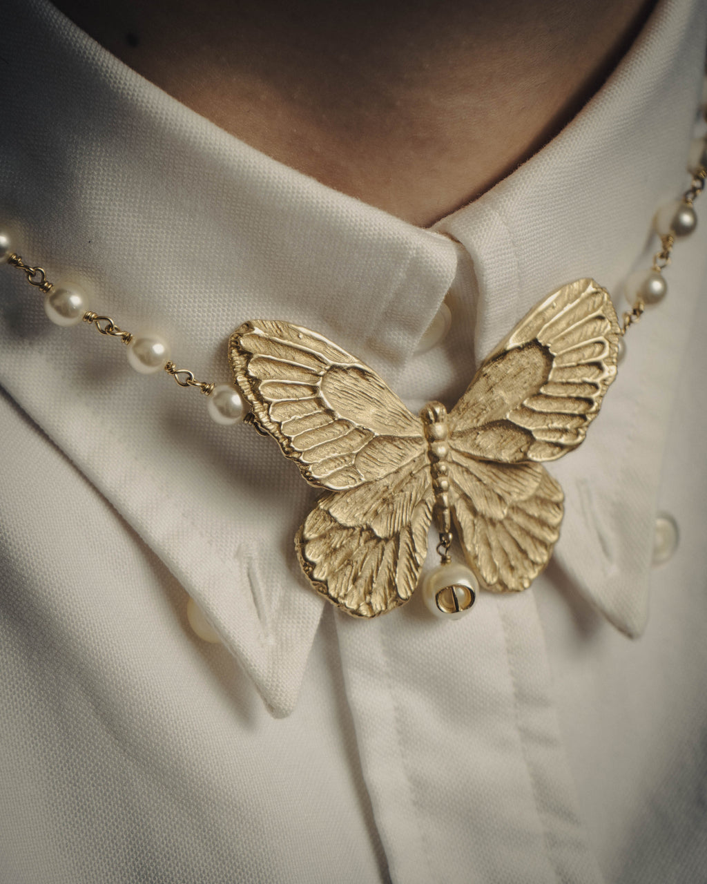 -SPECIAL- “Dior” 2023-24’s Sculpted butterfly pearl long necklace