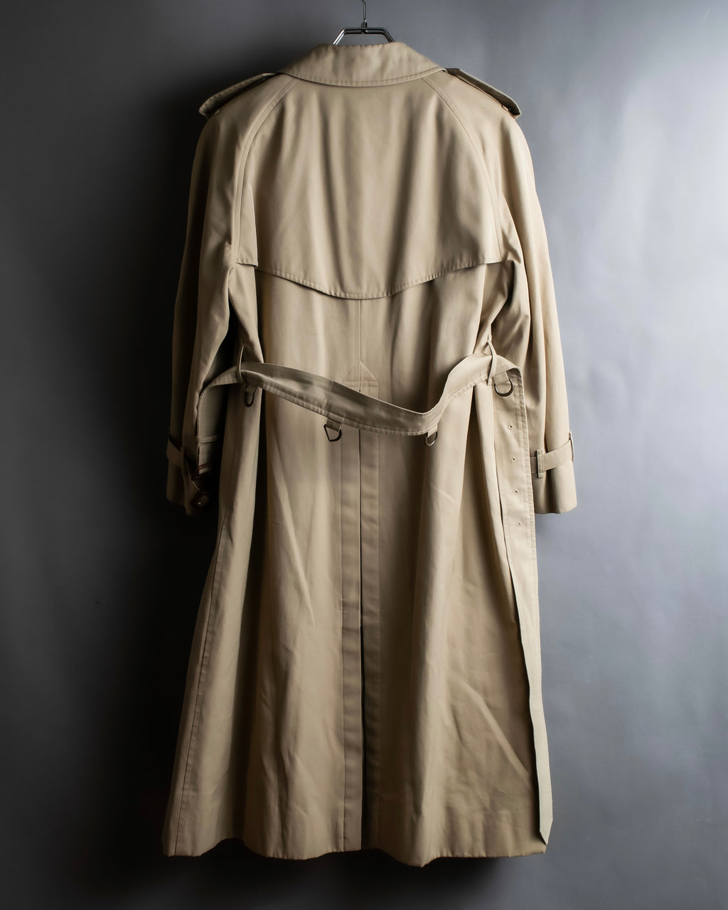 "BURBERRYS" Military detail classic trench coat