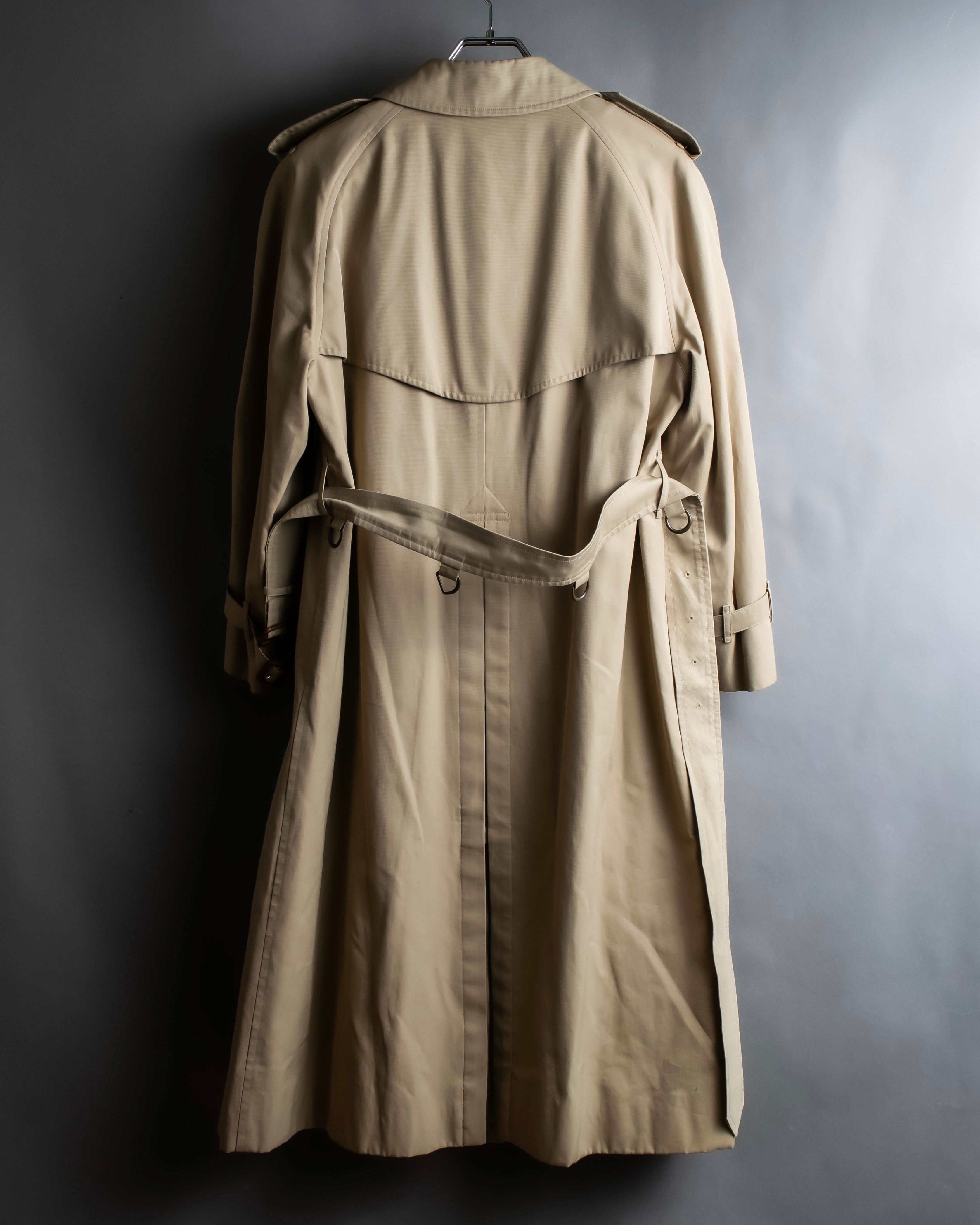"BURBERRYS" Military detail classic trench coat