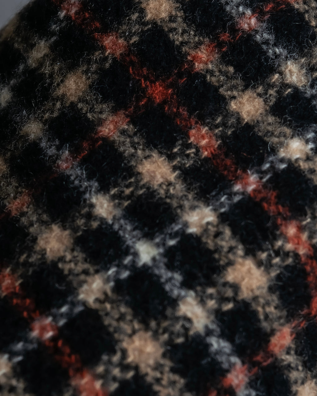 "DAKS" House check pattern fringe design muffler