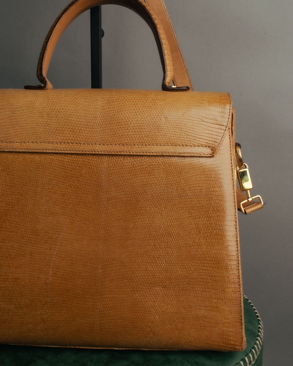 -SPECIAL- “Salvatore Ferragamo” 90’s lizard leather gancini 2way flap bag