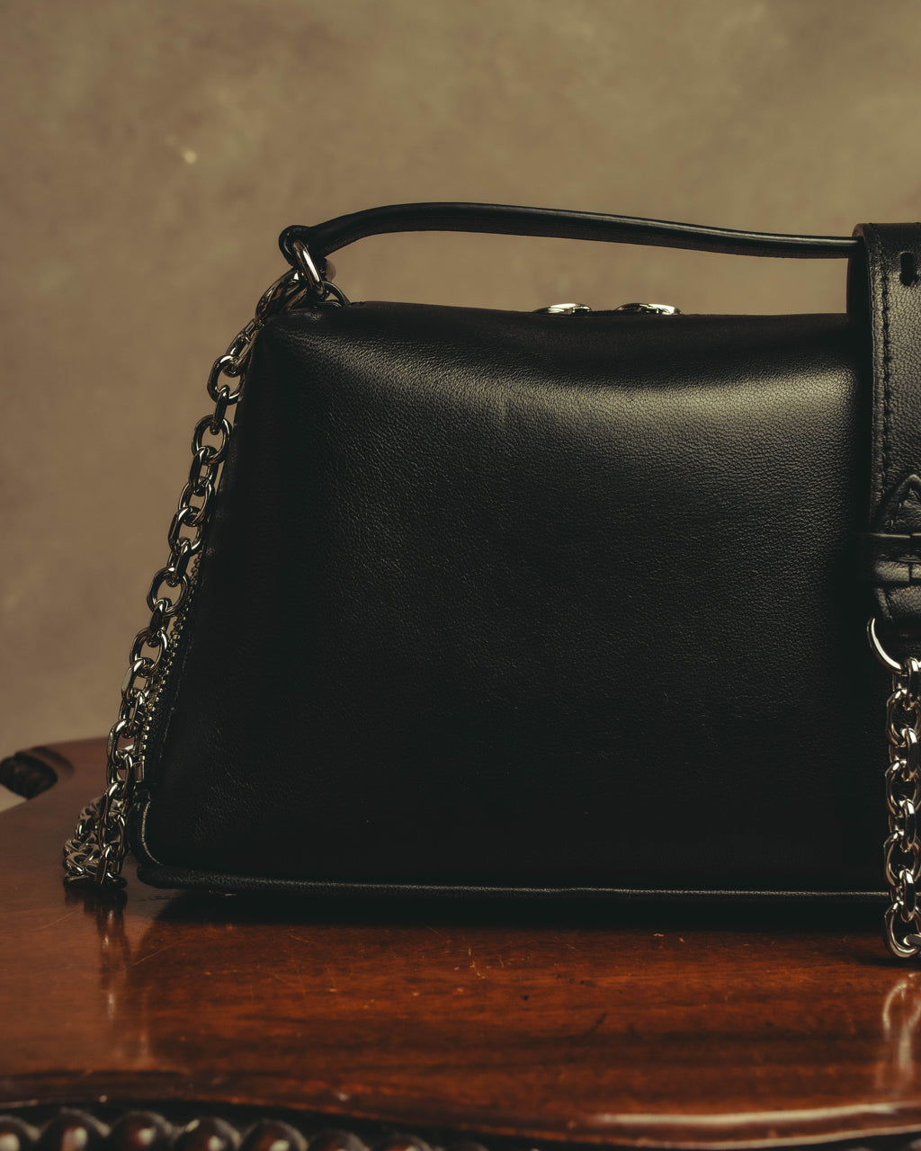 –SPECIAL– “Maison Margiela” 2024-25 Glam slam embroidered trapezoid leather bag