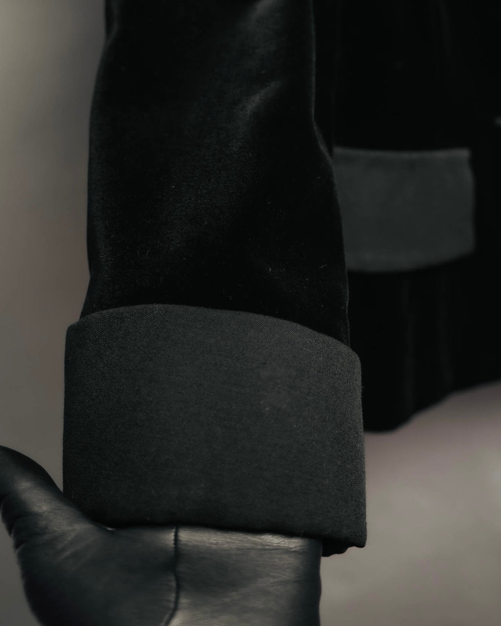 –SPECIAL– “Yves Saint Laurent” 90’s-00’s Velvet tuxedo tailored jacket