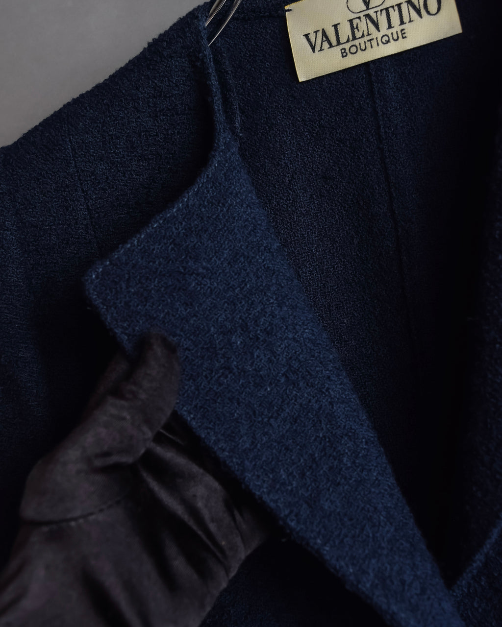 "VALENTINO" Wool boucle concealed front tailored jacket
