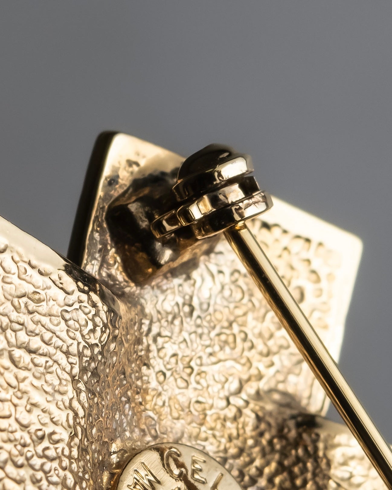 "CELINE" Quilted plate design gold brooch