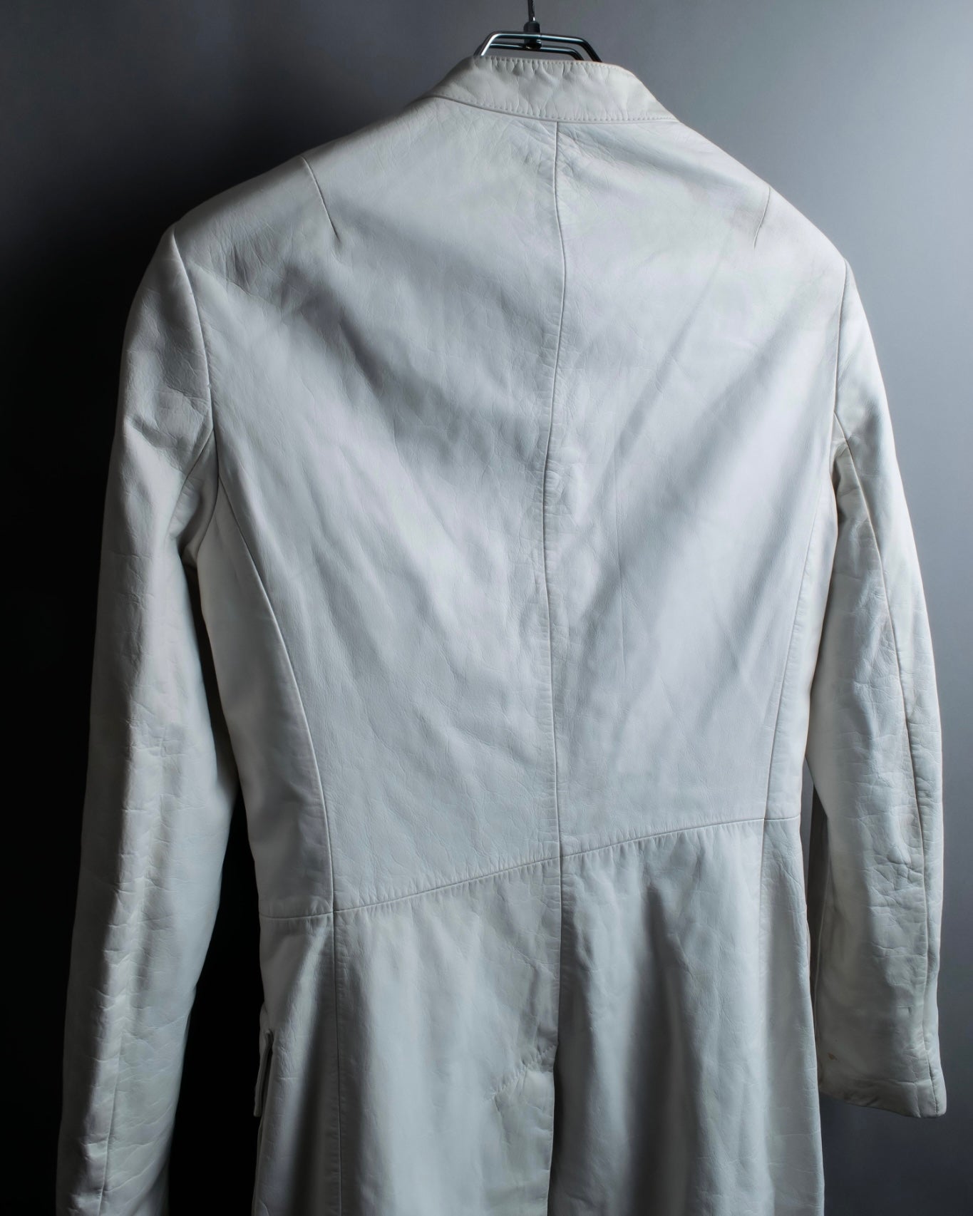 "theory" waist-shaped long leather coat