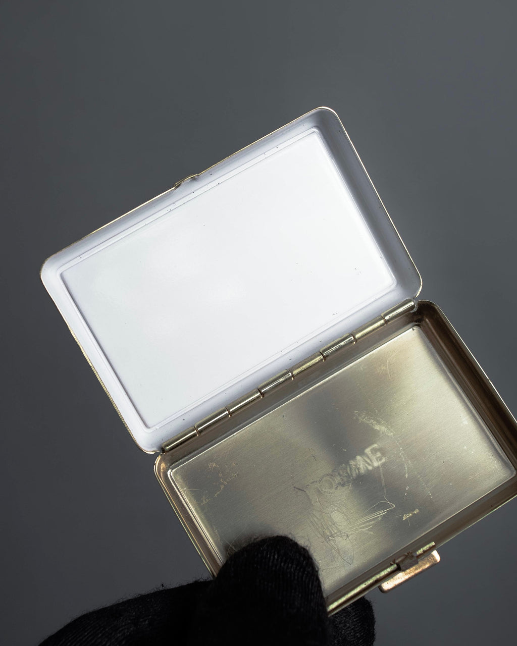 "LOEWE" Anagram logo design antique style accessory case