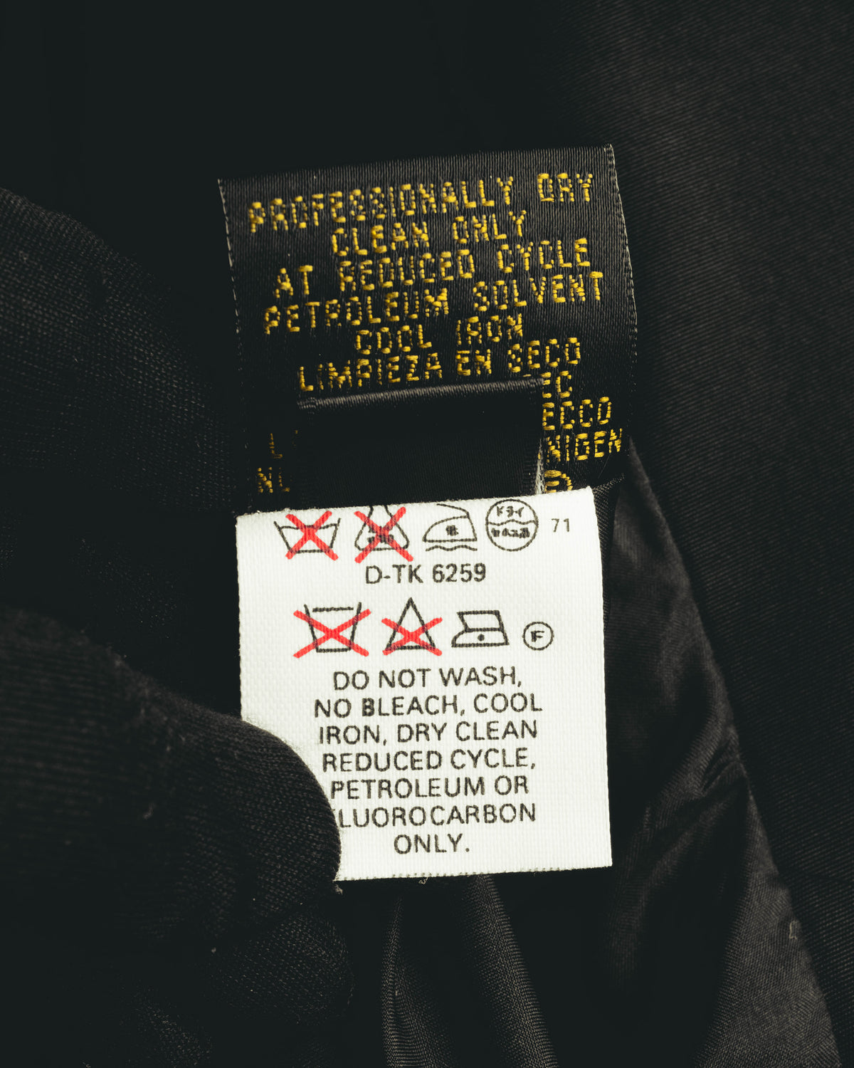 "DONNA KARAN NEW YORK" 90's Satin trimmed wool blazer