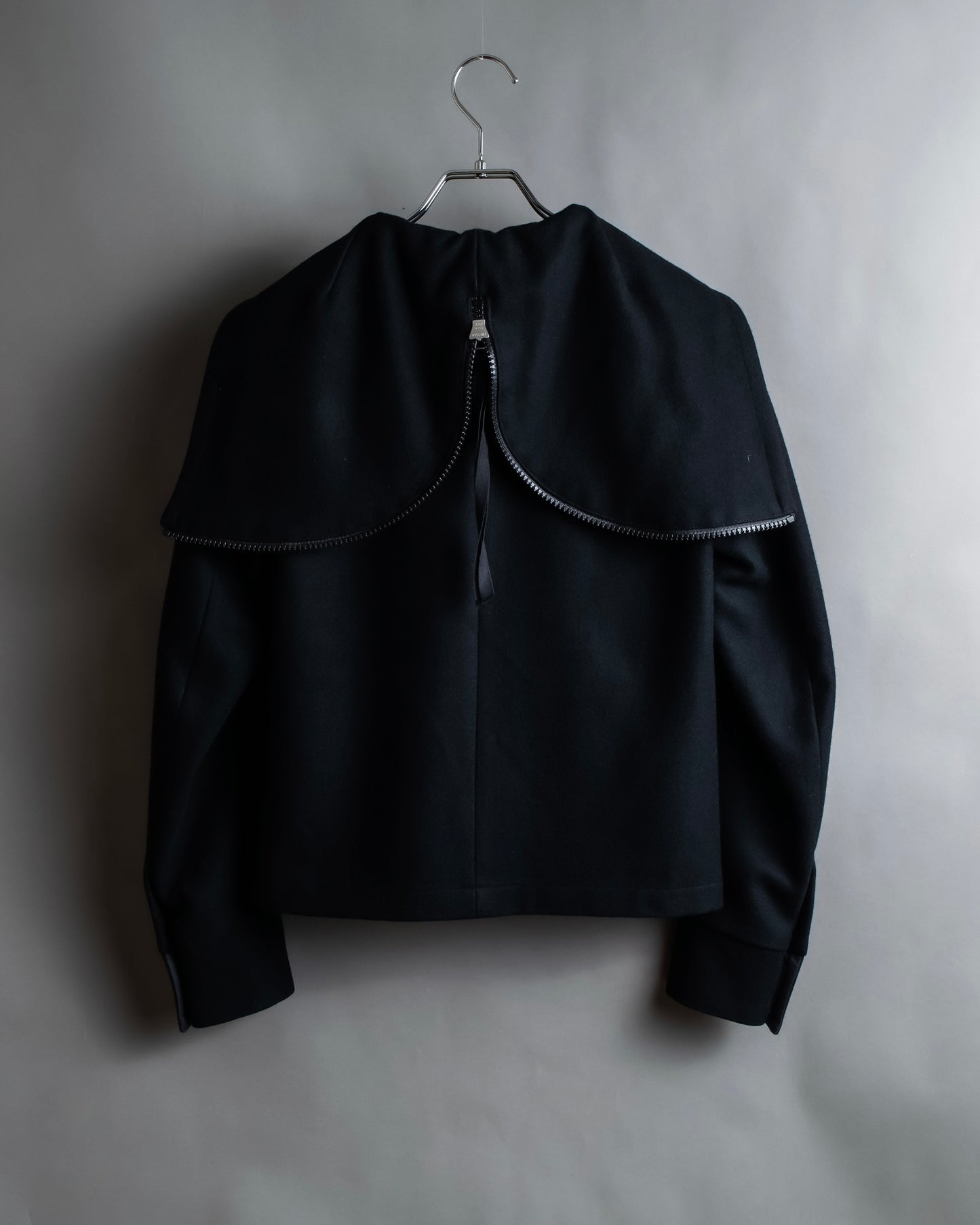 "MM6 MAISON MARGIELA" Wool blend zip up cape collar jacket