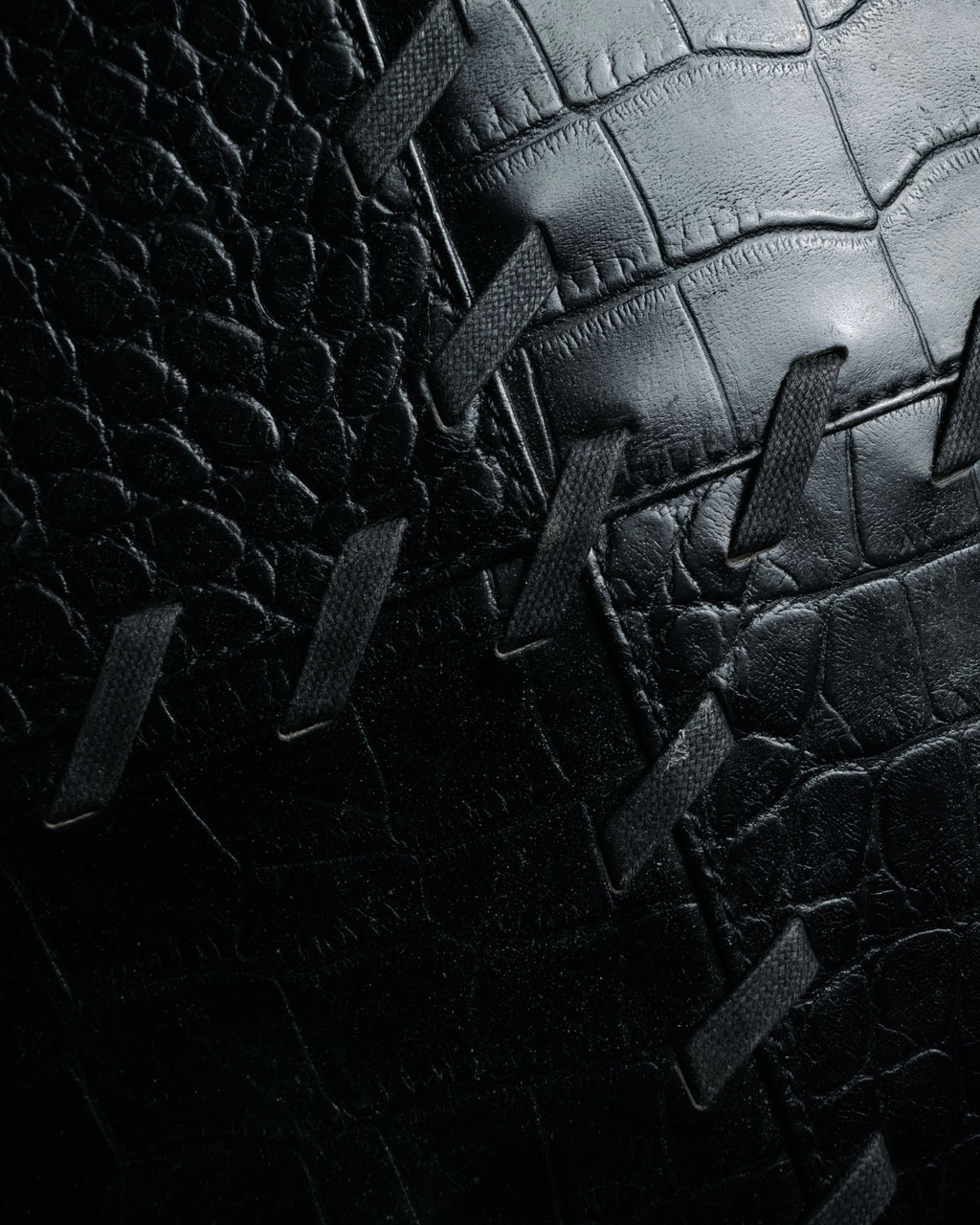 “YVES SAINT LAURENT” 90’s–Early 00’s Croc embossed leather woven stitch tote bag