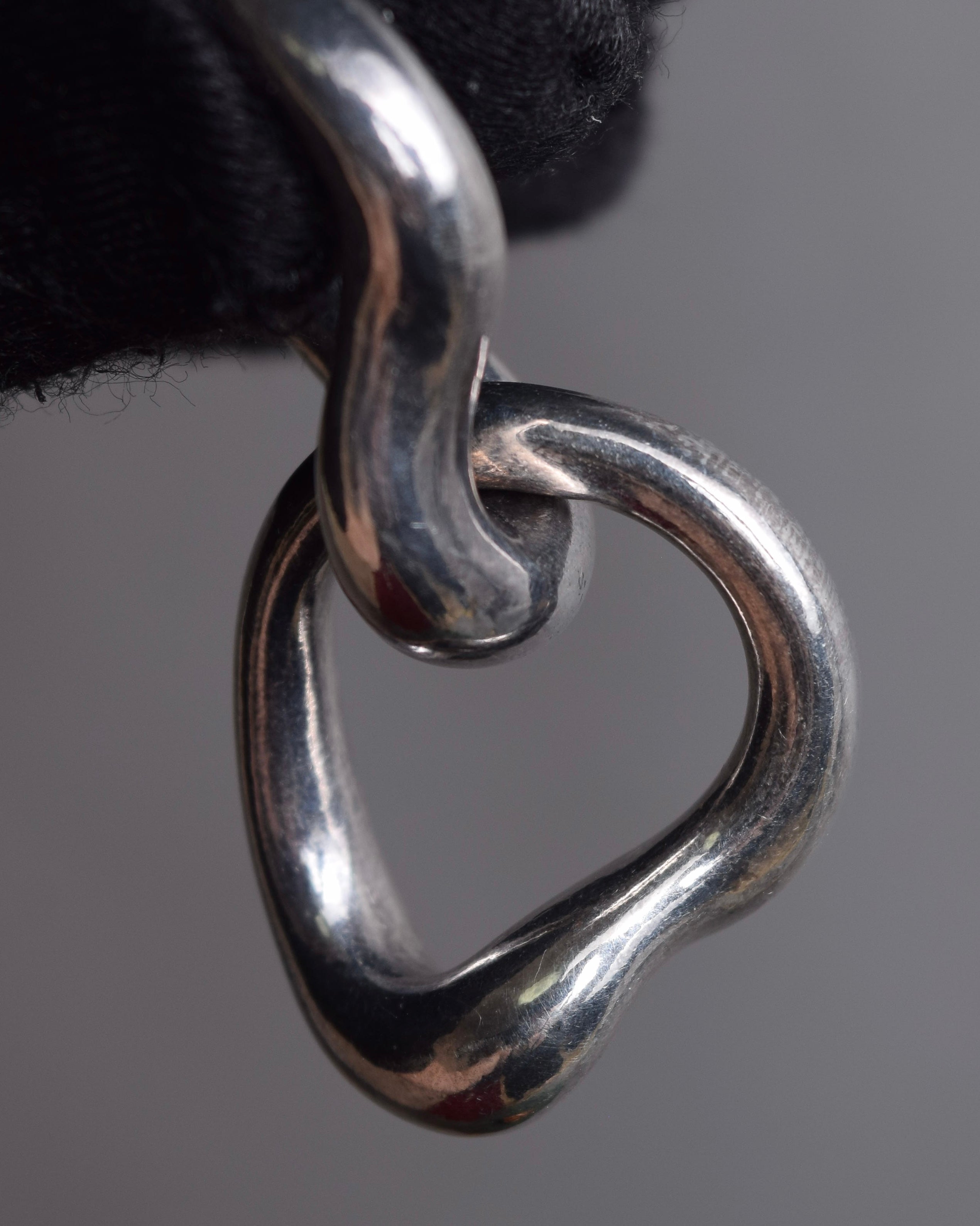 "CHANEL" 90's Organic twist design double ring