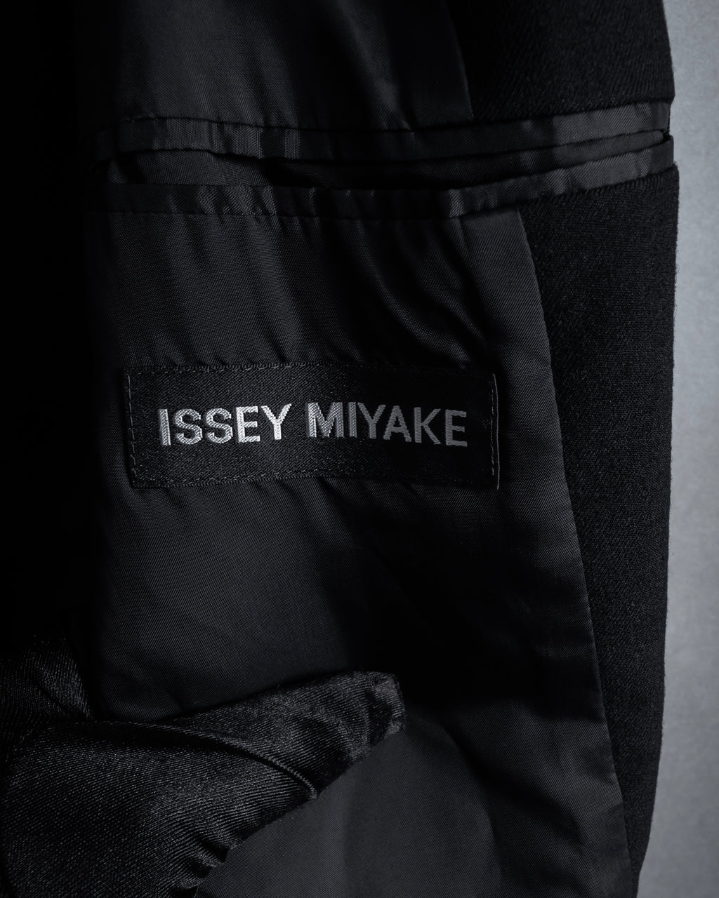 "ISSEY MIYAKE" 00AW Simple detail wool tailored jacket