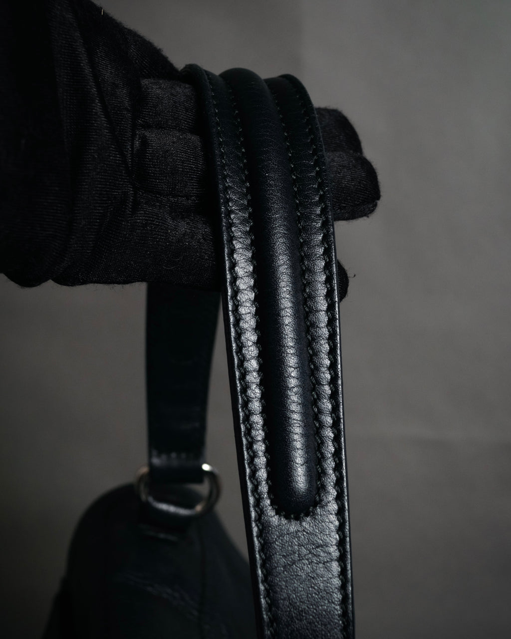 “YVES SAINT LAURENT” Late 2000s Muse Two grained leather flap hand bag