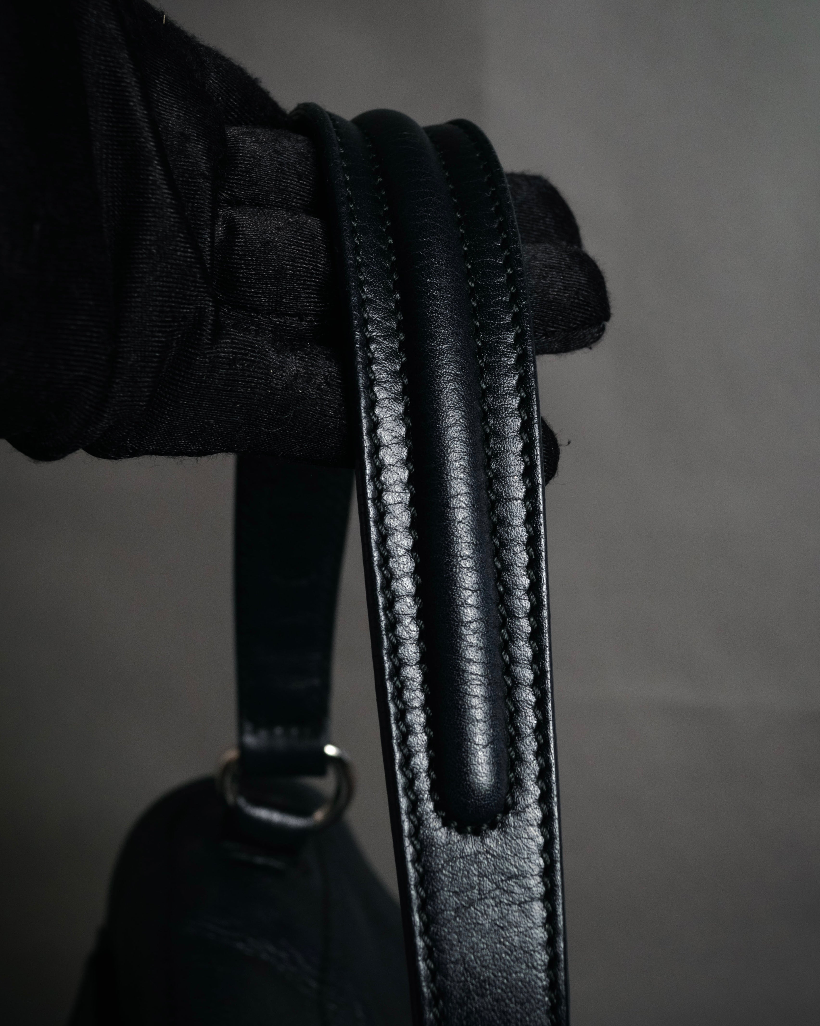 “YVES SAINT LAURENT” Late 2000s Muse Two grained leather flap hand bag