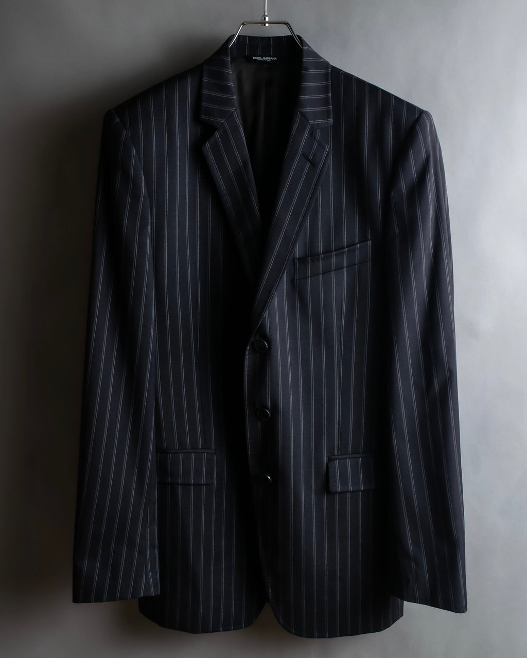 "Dolce & Gabbana" Pinstripe vertical lines emphasized tailored jacket
