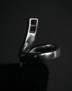 “GUCCI” 1990’s-2000’s Amethyst bypass silver ring