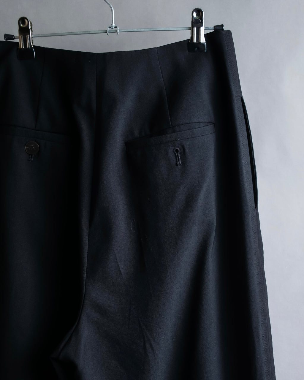 "LOEWE" Deep pleat tapered draped slacks