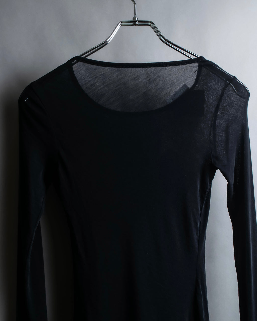 "YOHJI YAMAMOTO FEMME"
Sheer cotton round neck pullover
