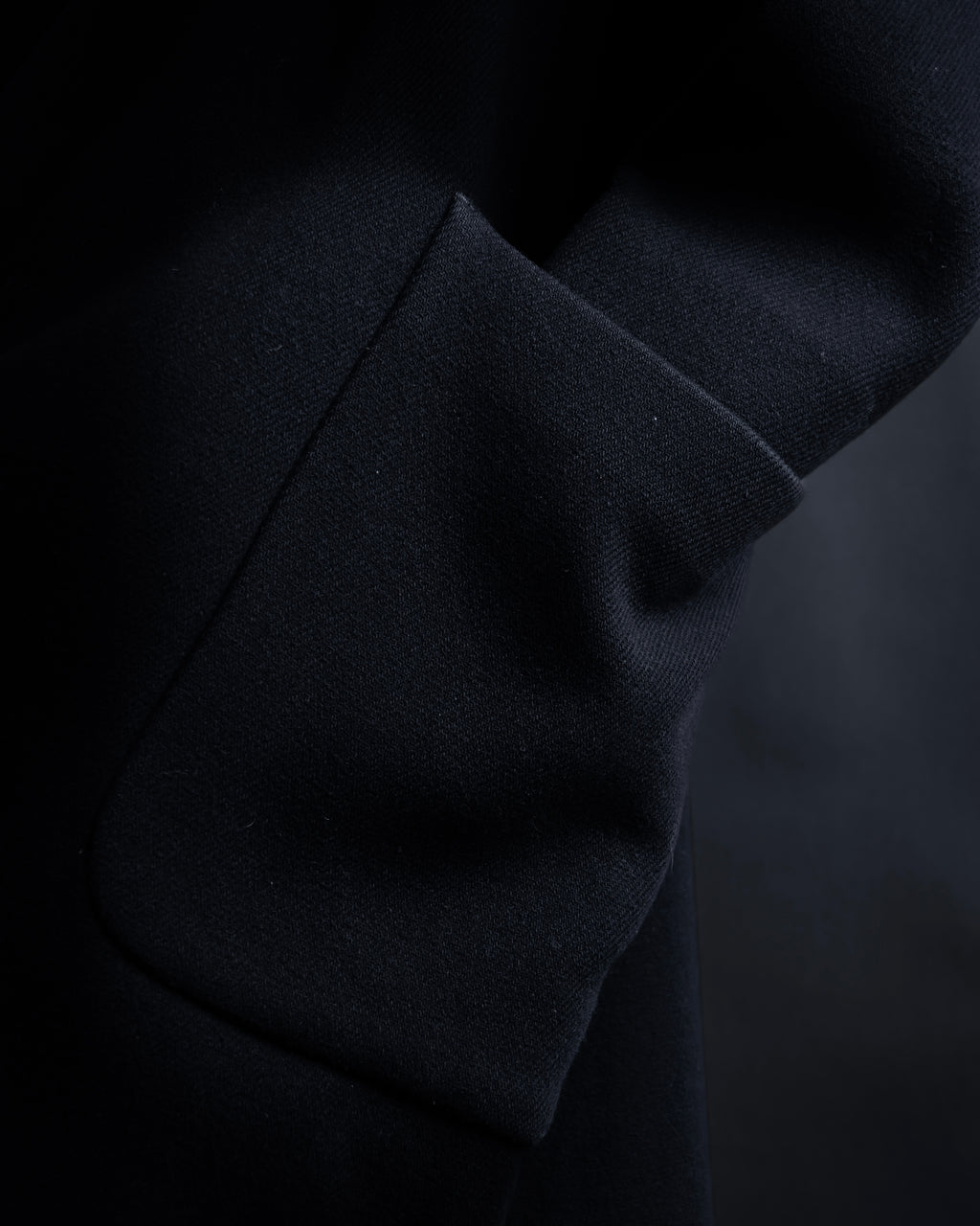 "ISSEY MIYAKE PLANTATION" Minimalist design A-line stand collar coat