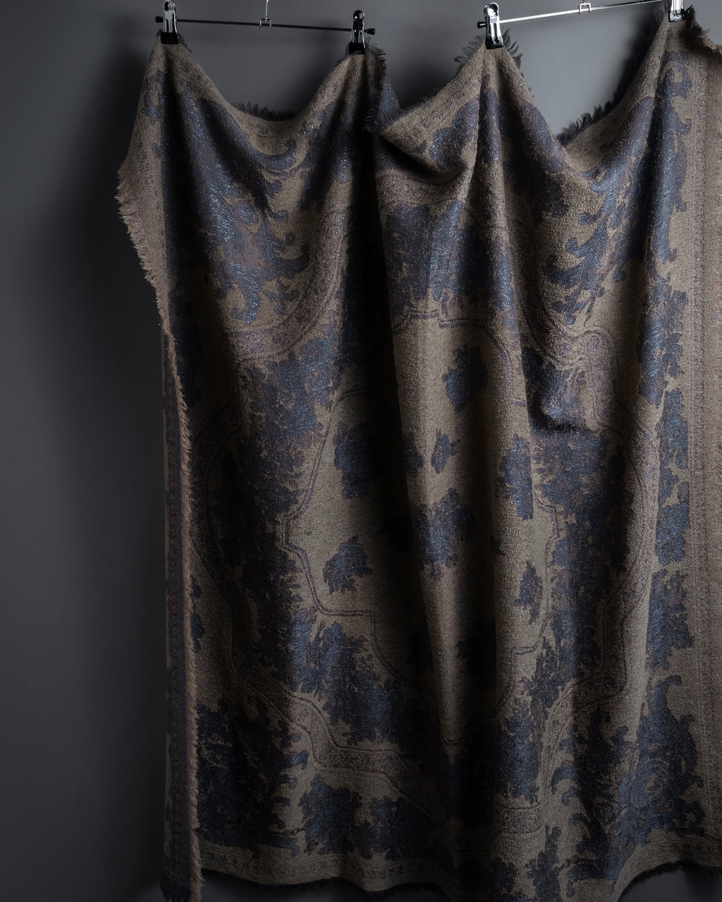 "BALENCIAGA" Large size lame jacquard weave stole