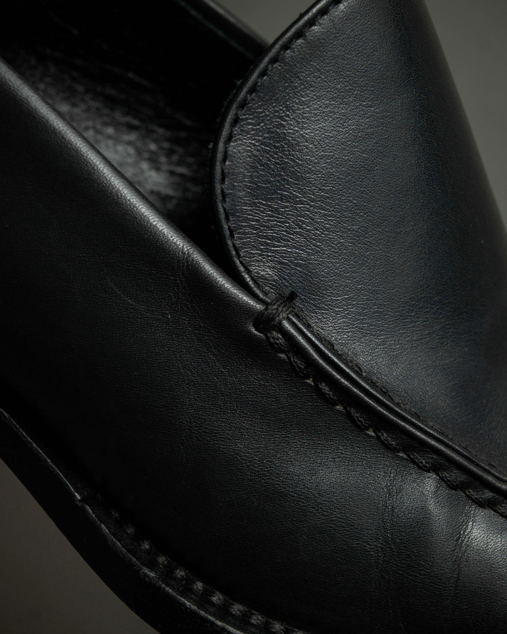 "PRADA" Apron stitch design long nose loafers