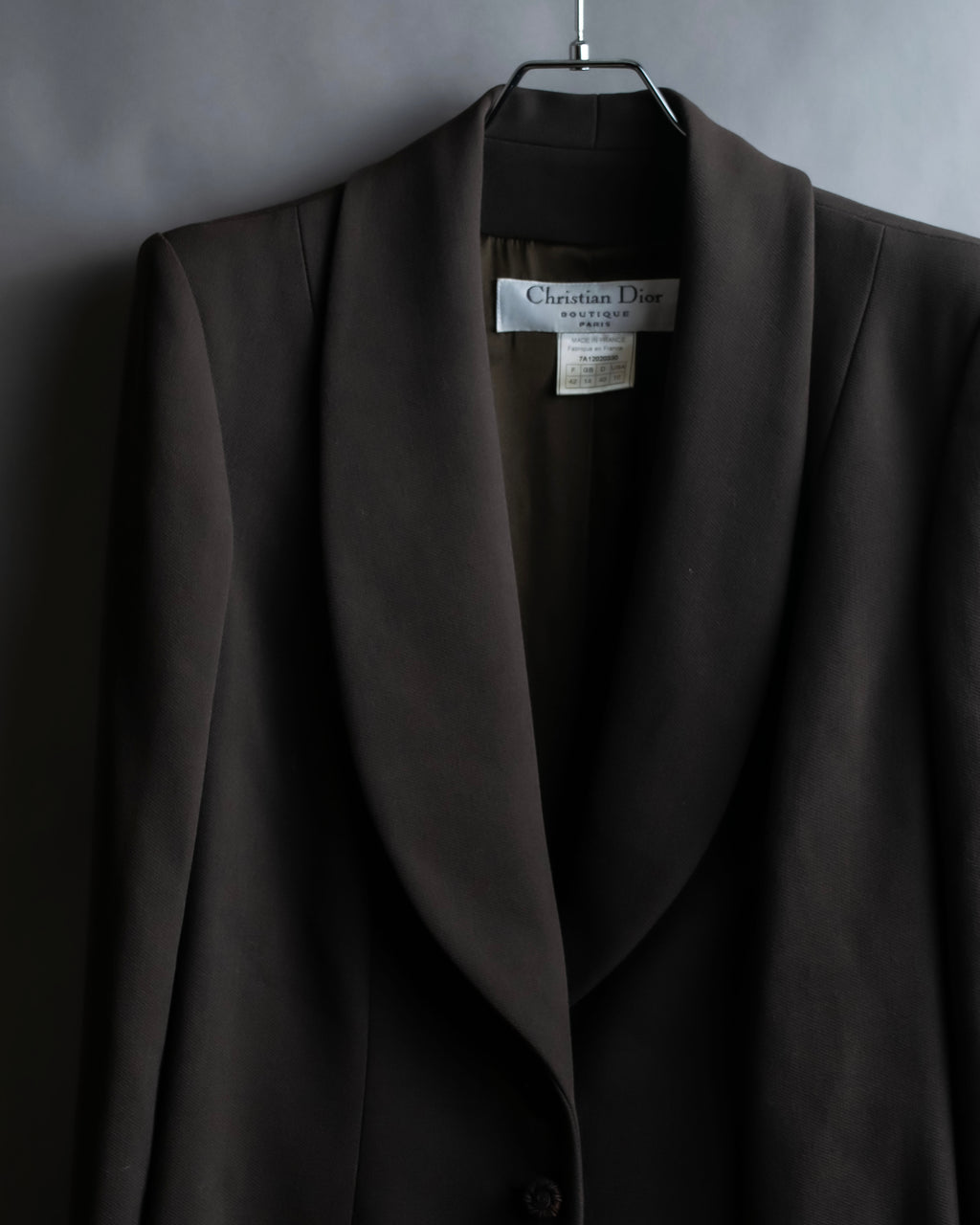 "Christian Dior Boutique Paris" Beautiful waist-shape shawl collar long coat