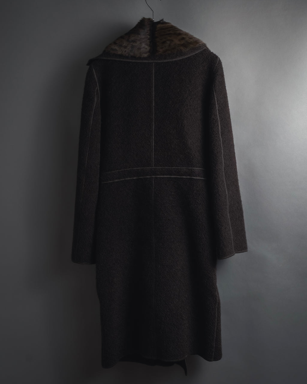 "FENDI" 90’s-00’s Sculptural belted leopard cat fur collar alpaca coat