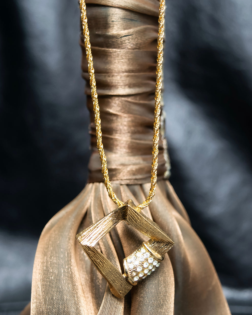 "YVES SAINT LAURENT" rhinestone motif gold necklace