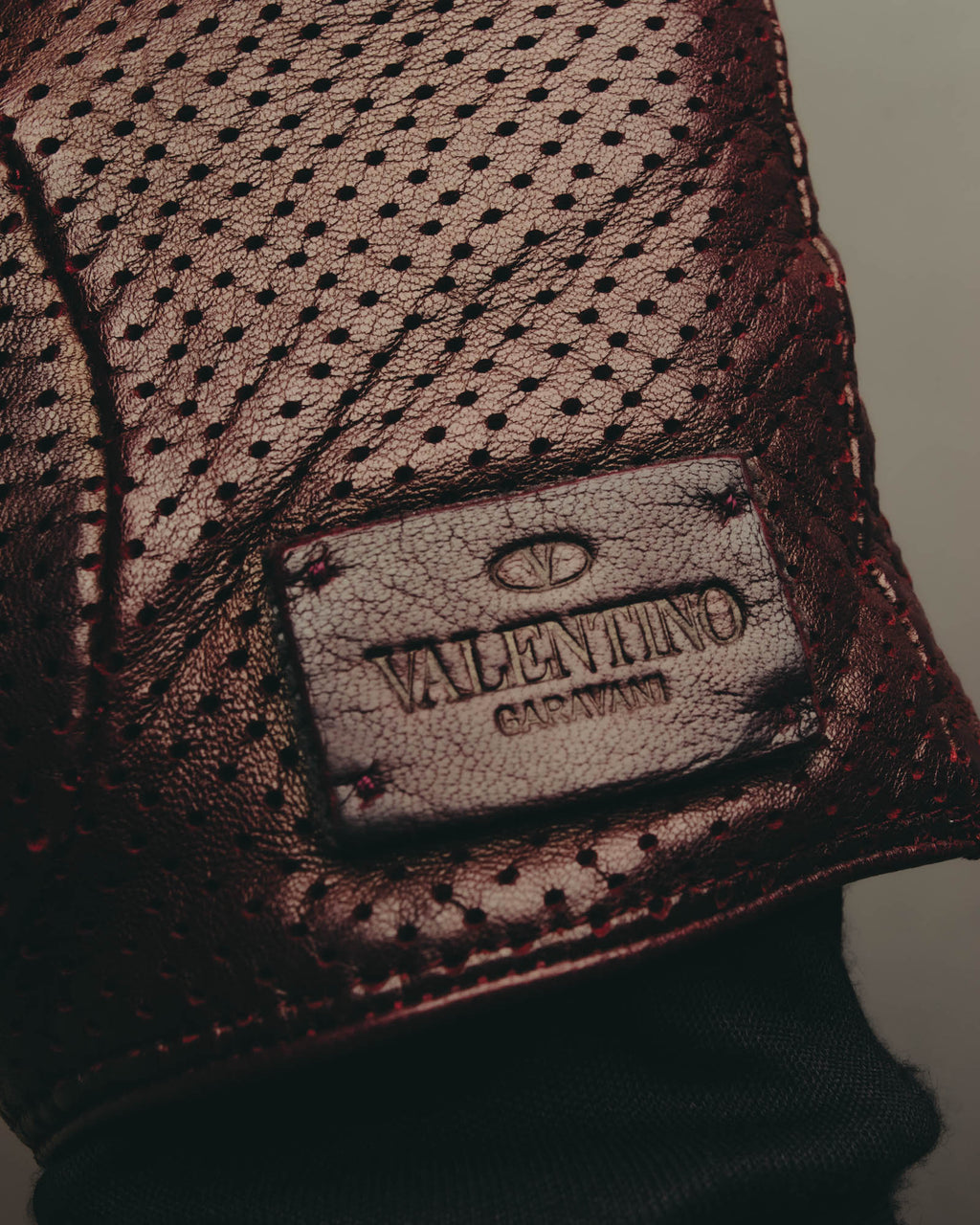 "VALENTINO GARAVANI" 2010's Burgundy perforated leather gloves