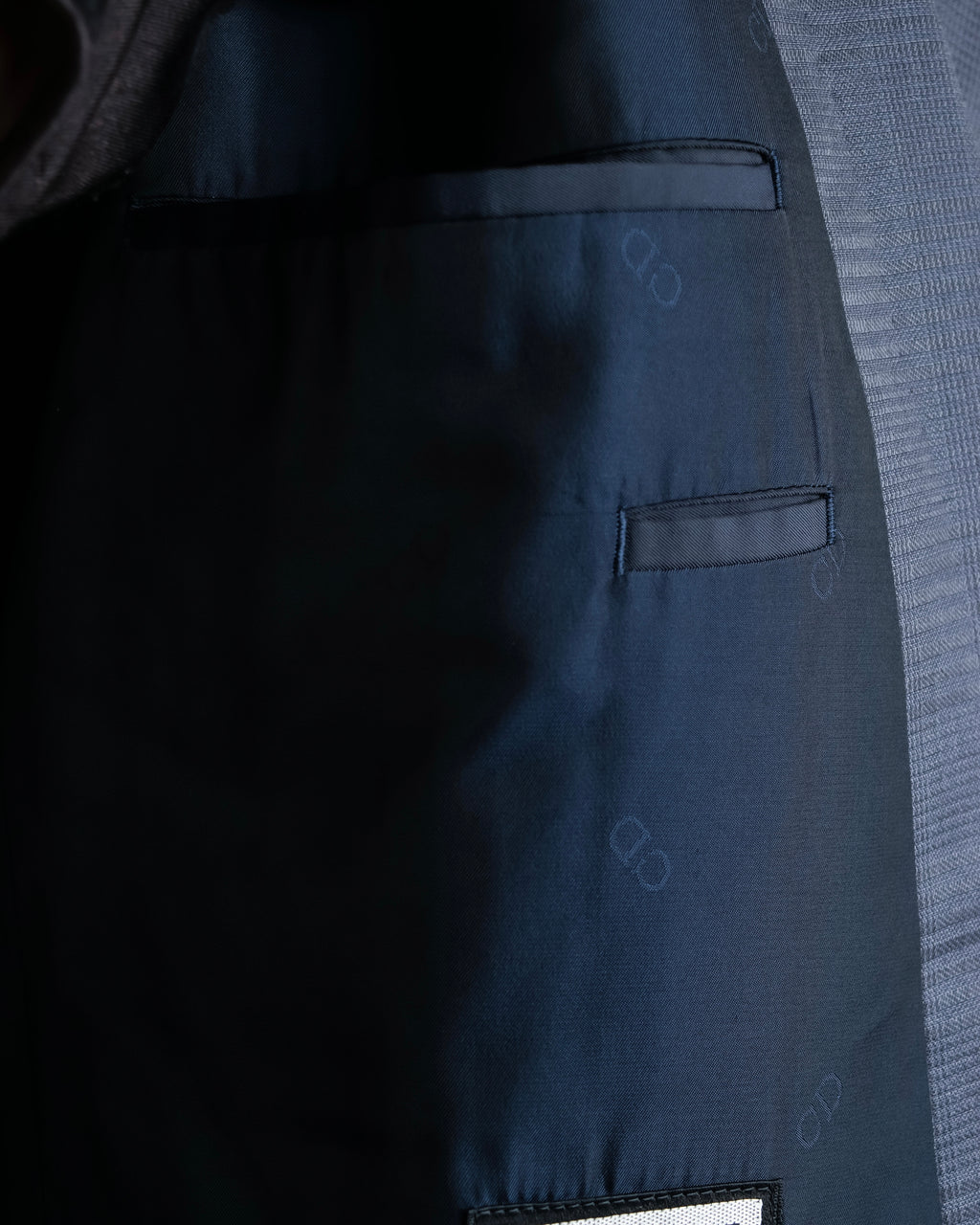 "CHRISTIAN DIOR MONSIEUR"
Shadow check pattern structured set up