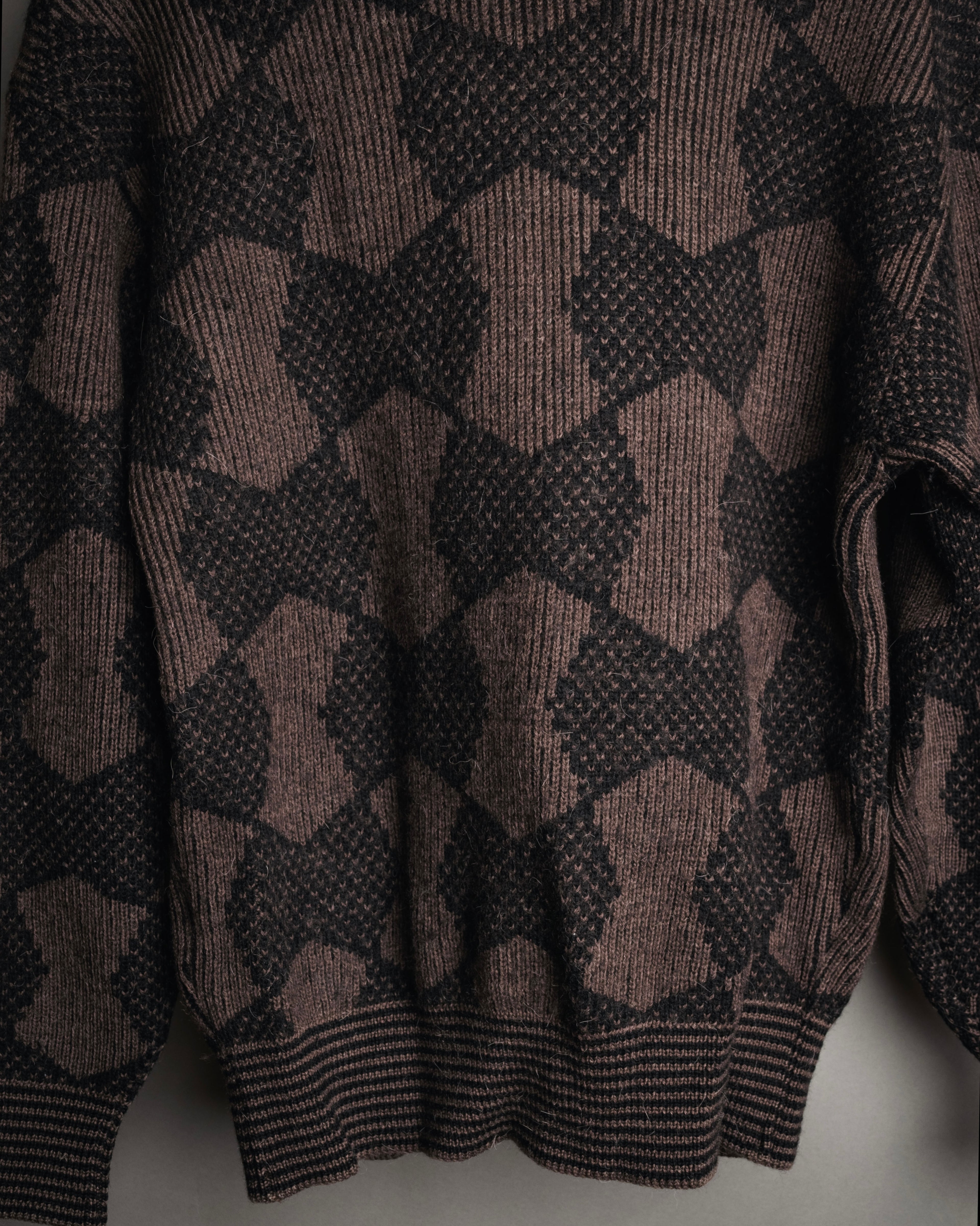 “Yves Saint Laurent” 80’s-90’s geometric knit cardigan